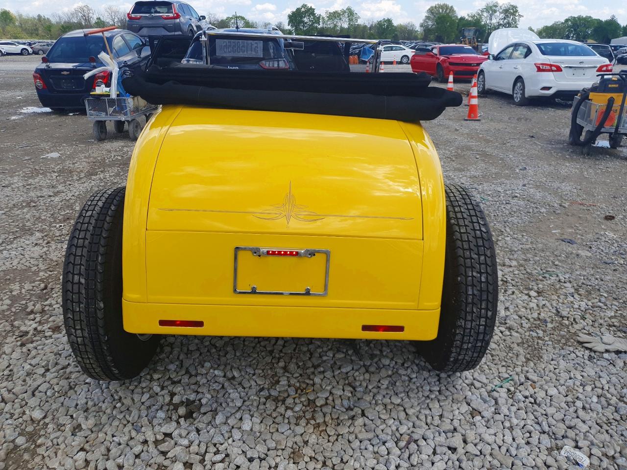 1931 Ford Model A Yellow vin: MVIN177681IND