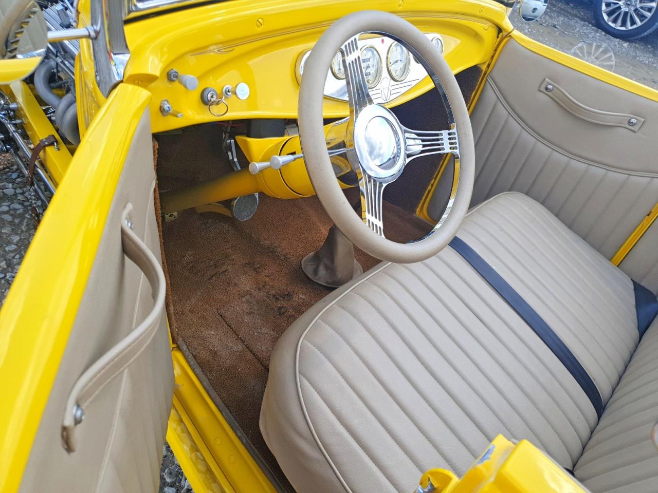 1931 Ford Model A Yellow vin: MVIN177681IND