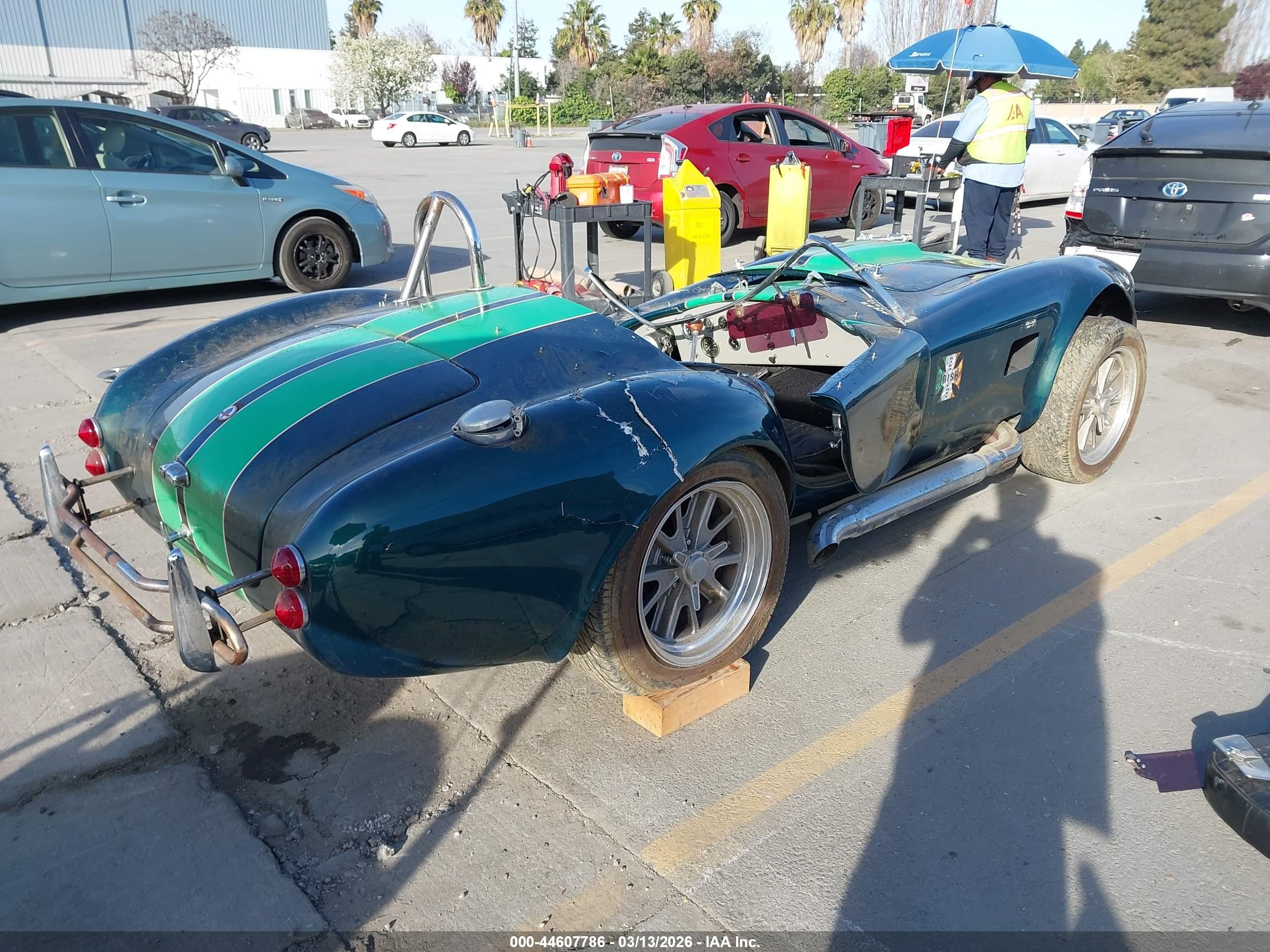 1968 Ford 427 Cobra   Green vin: NAF42700007016B88