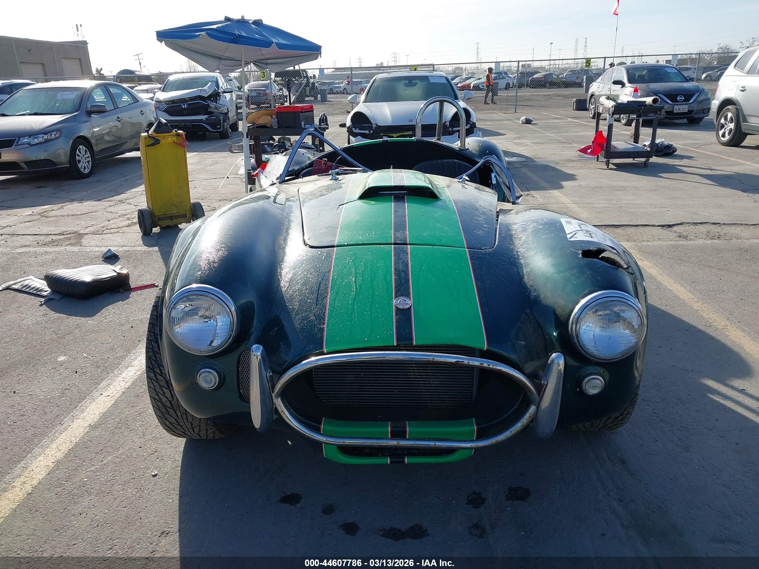 1968 Ford 427 Cobra   Green vin: NAF42700007016B88