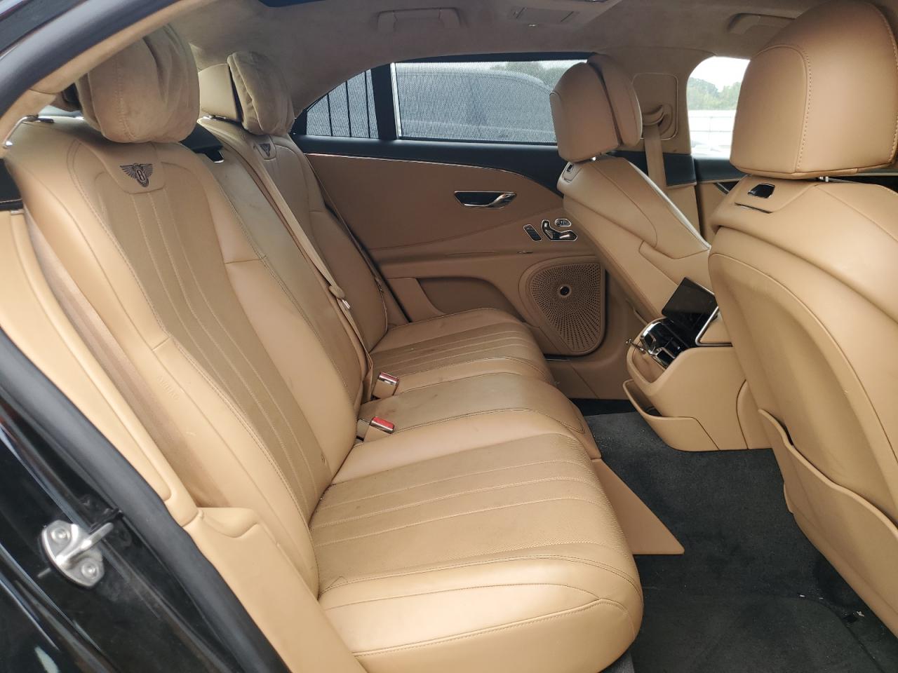 2022 Bentley Flying Spu Черный vin: NCS107417