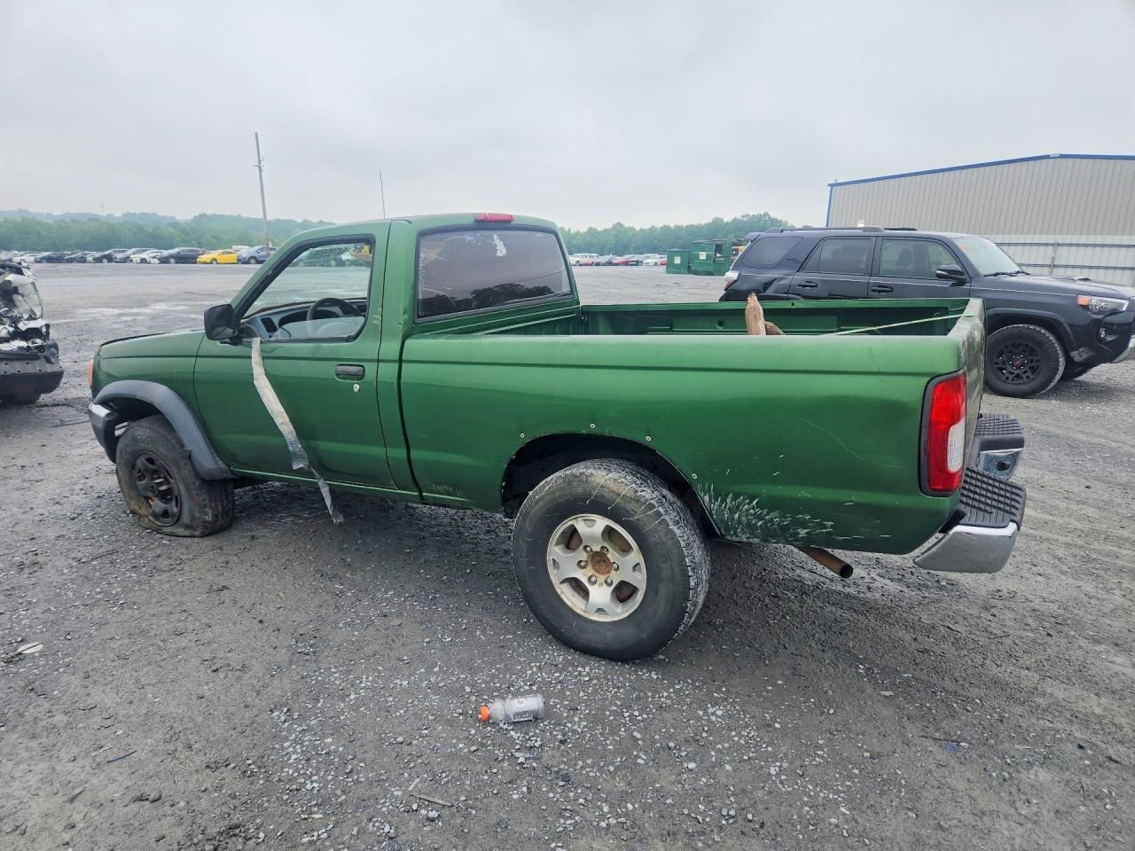 1998 Nissan Frontier Green vin: NCS109383