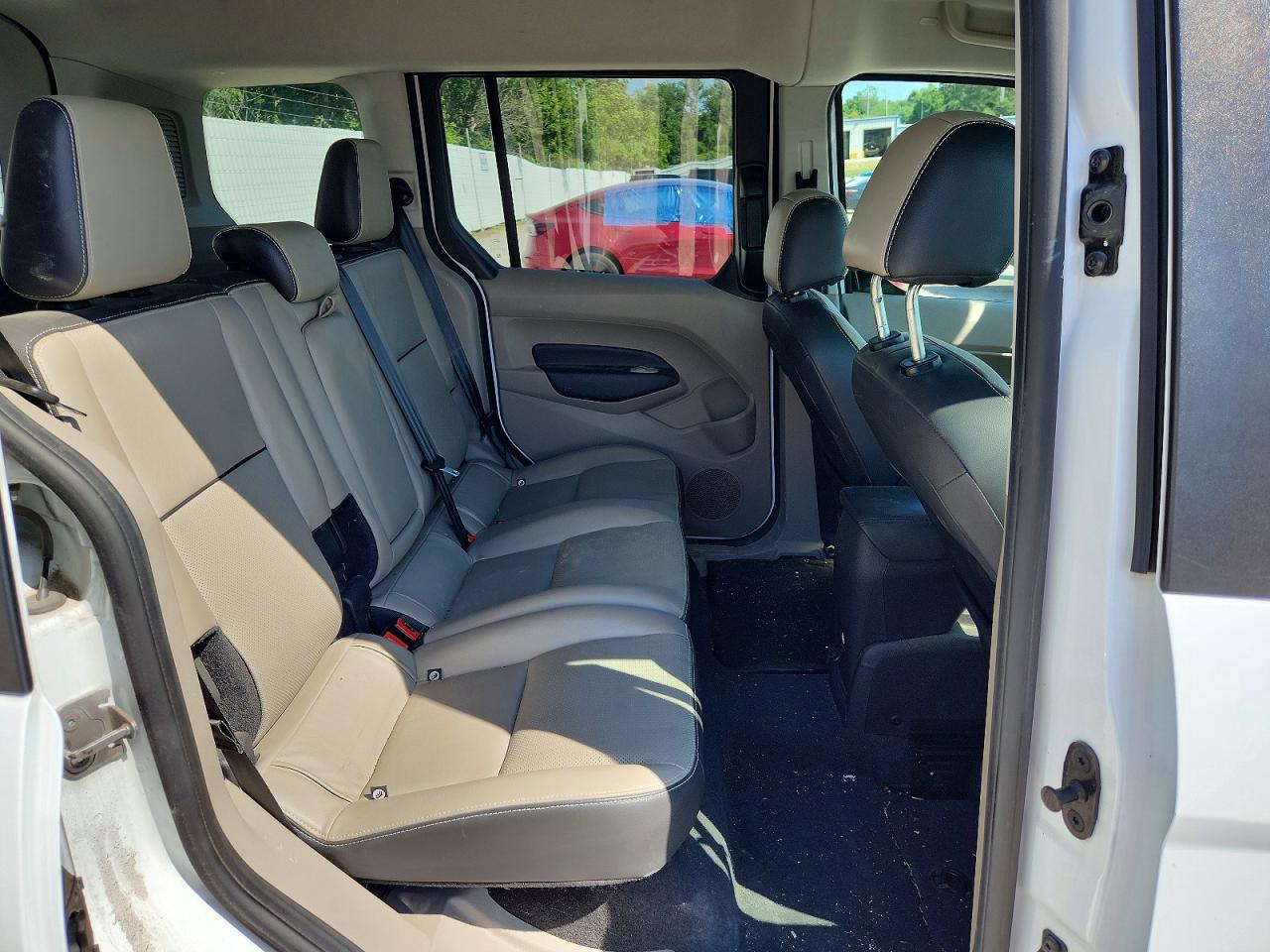 2014 Ford Transit Connect Xlt White vin: NM0AE8F75E1149818