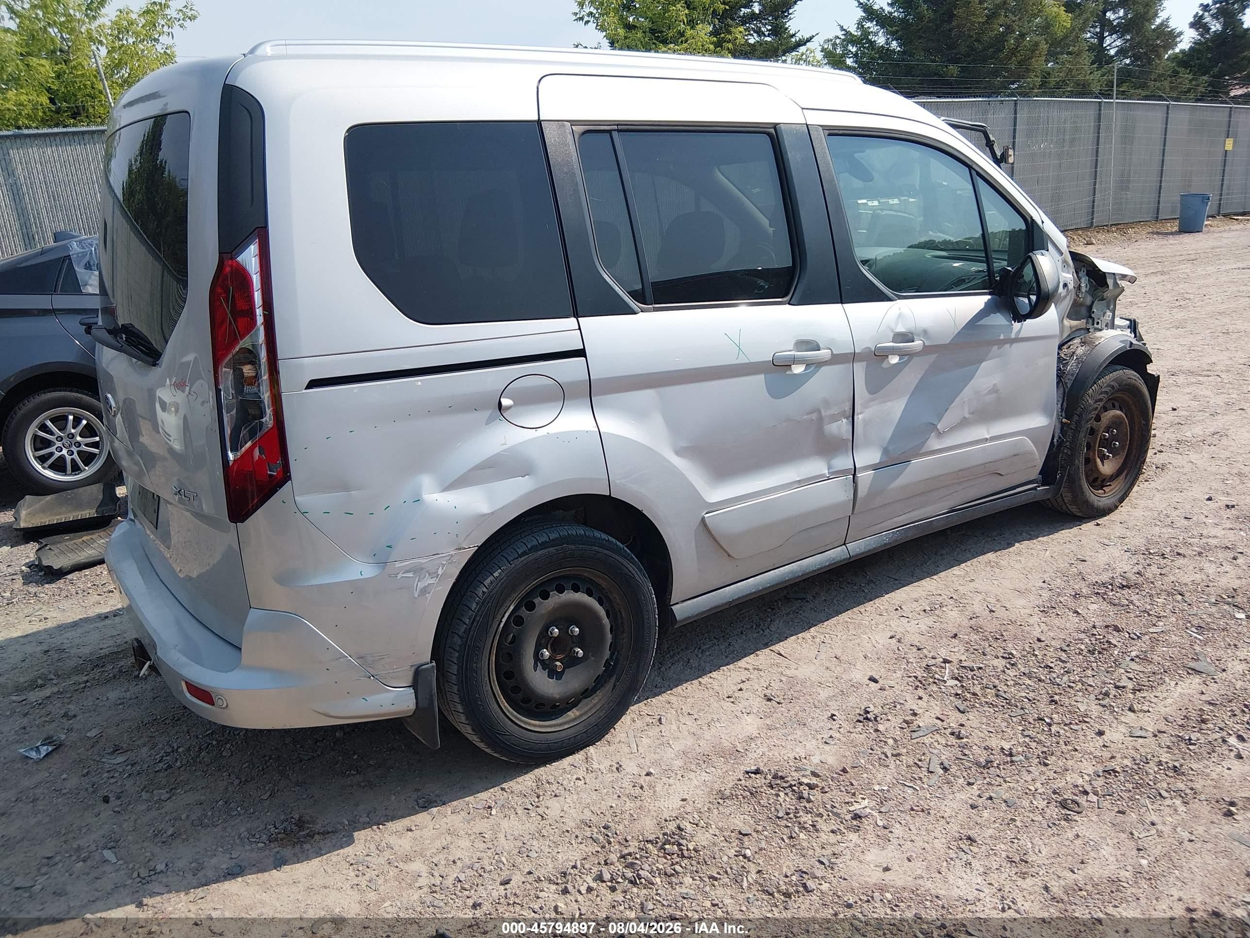 2014 Ford Transit Connect Xlt Серебряный vin: NM0AE8F75E1150371