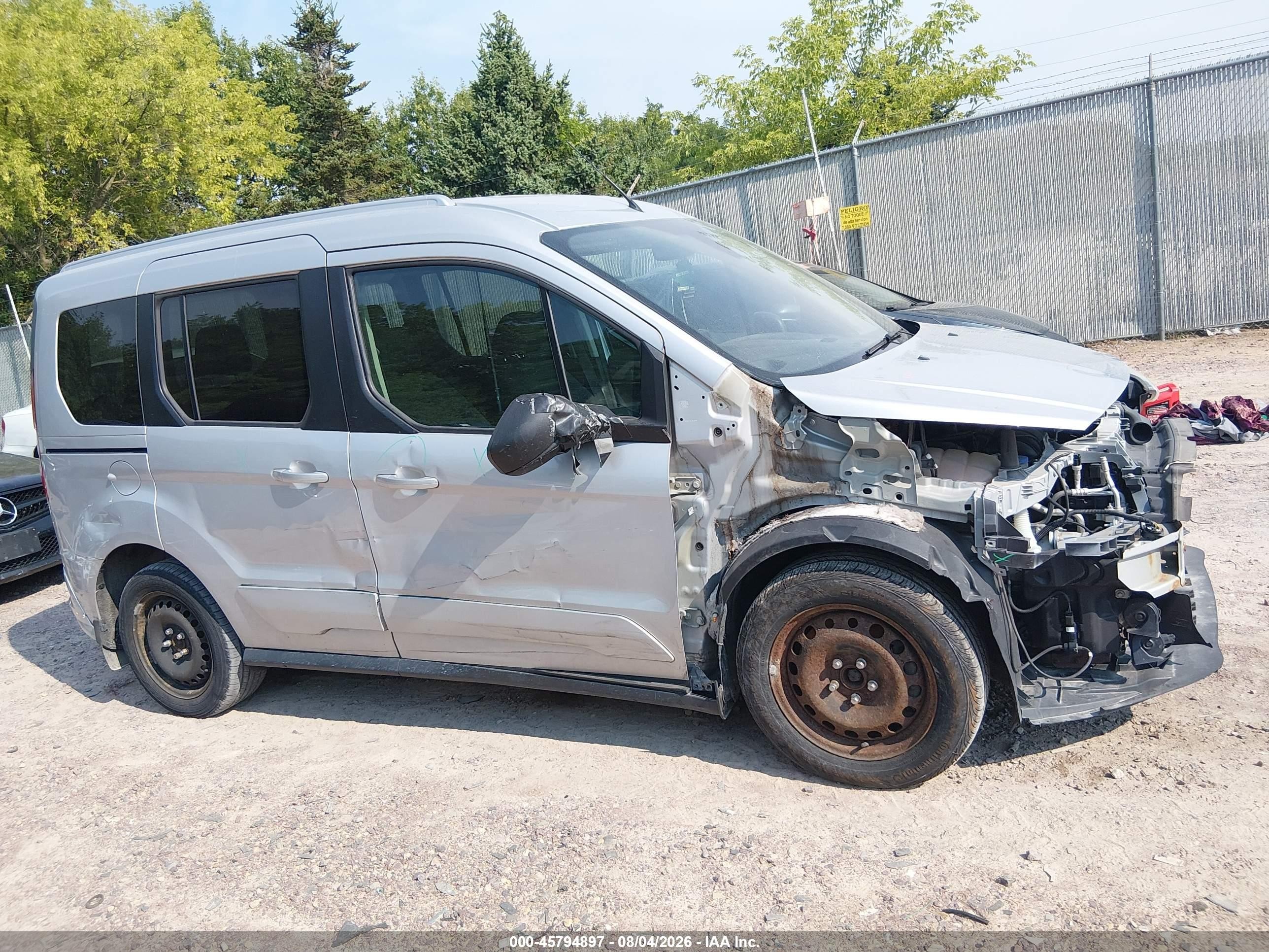 2014 Ford Transit Connect Xlt Серебряный vin: NM0AE8F75E1150371