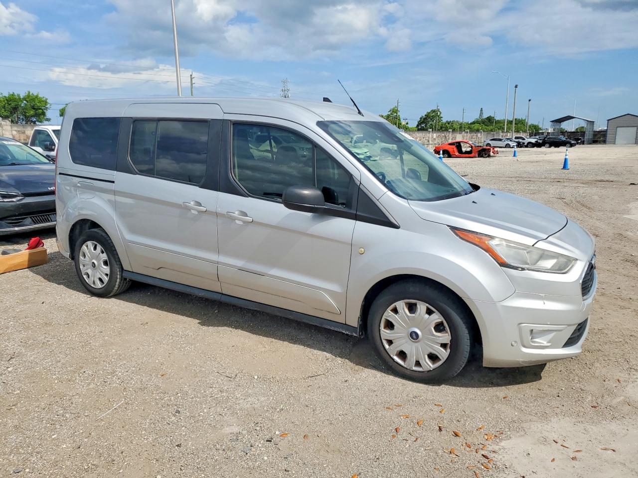 2019 Ford Transit Connect Xlt Silver vin: NM0GE9F27K1392126
