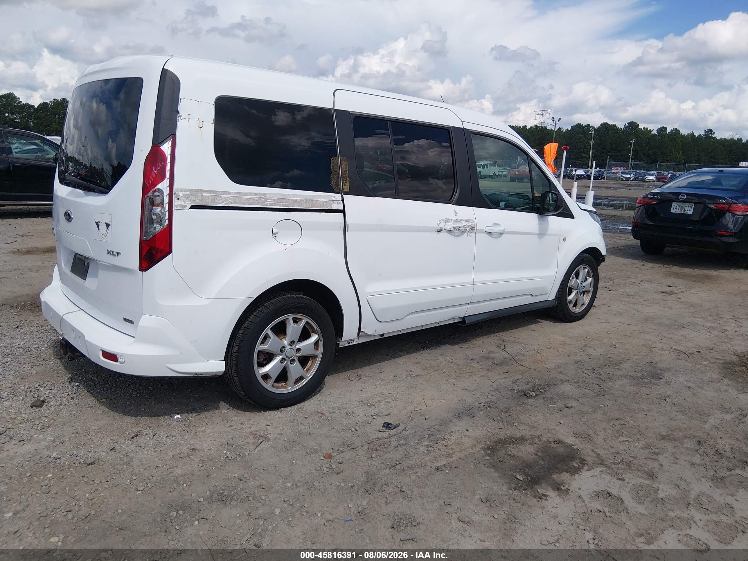 2015 Ford Transit Connect Xlt White vin: NM0GE9F76F1201670