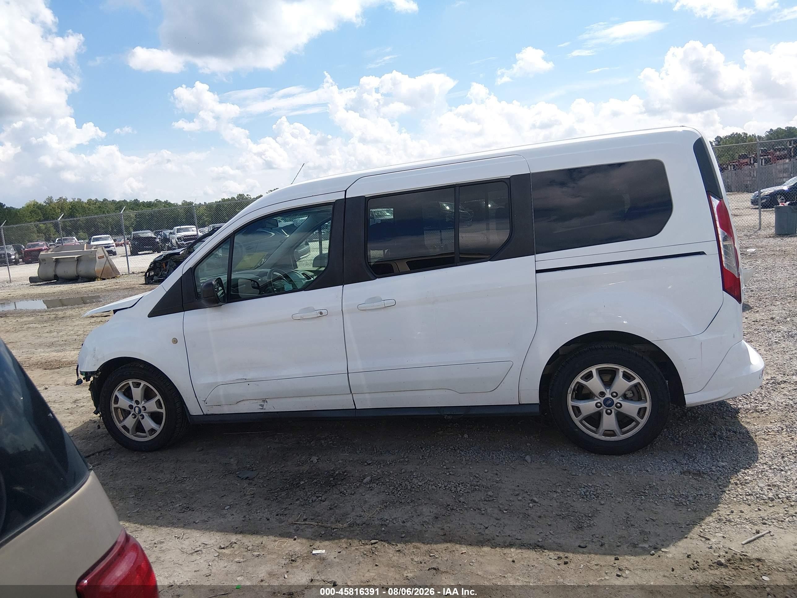 2015 Ford Transit Connect Xlt White vin: NM0GE9F76F1201670
