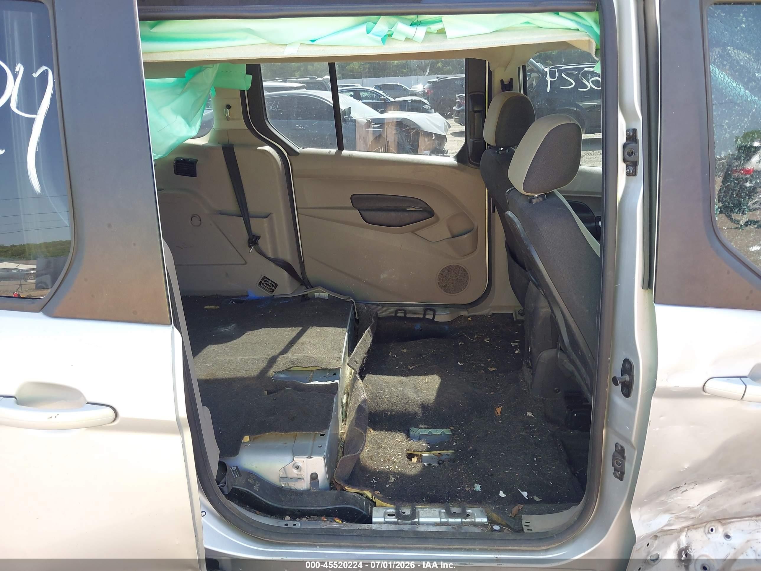 2014 Ford Transit Connect Xlt Silver vin: NM0GE9F77E1139680