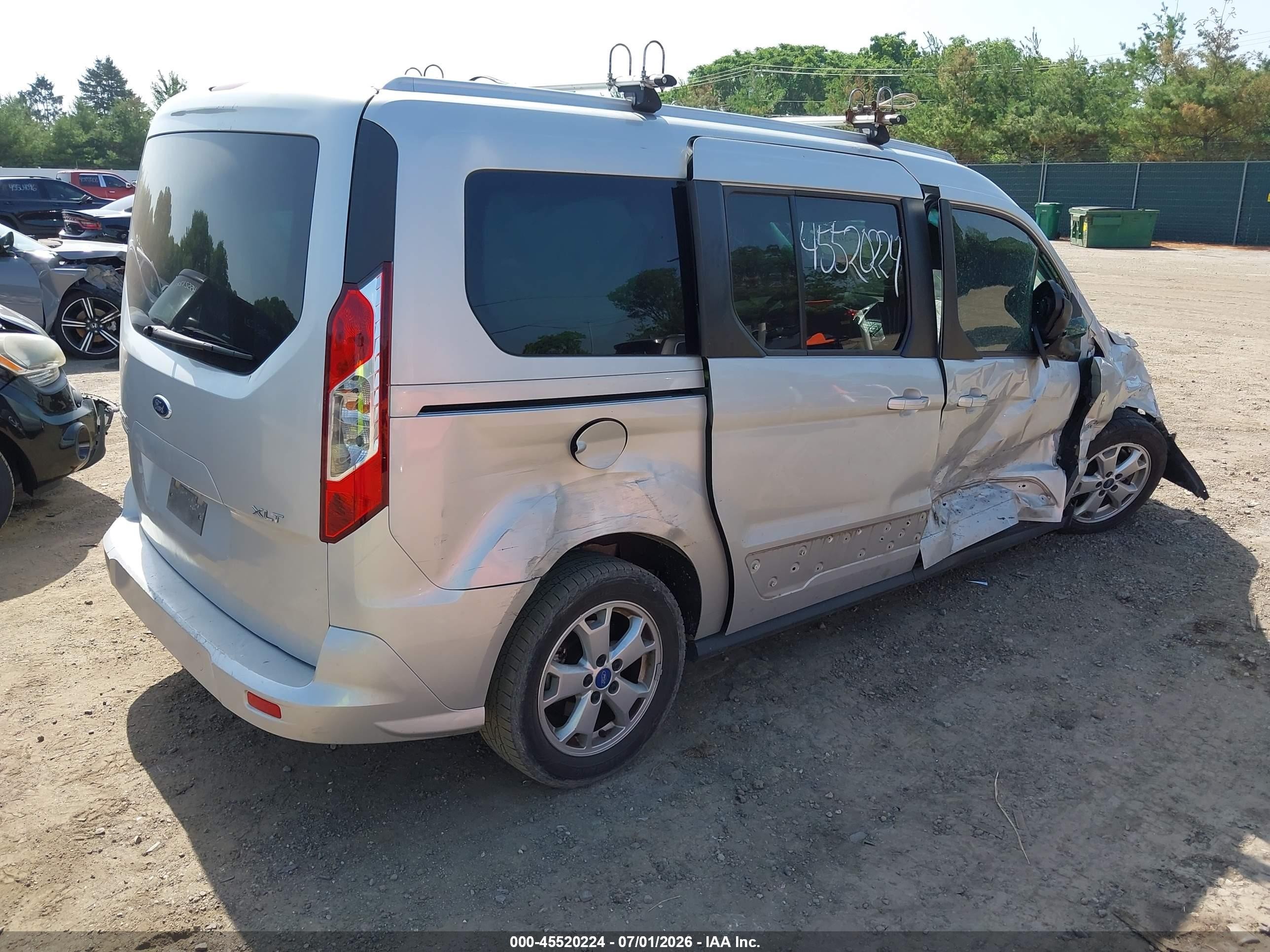 2014 Ford Transit Connect Xlt Silver vin: NM0GE9F77E1139680