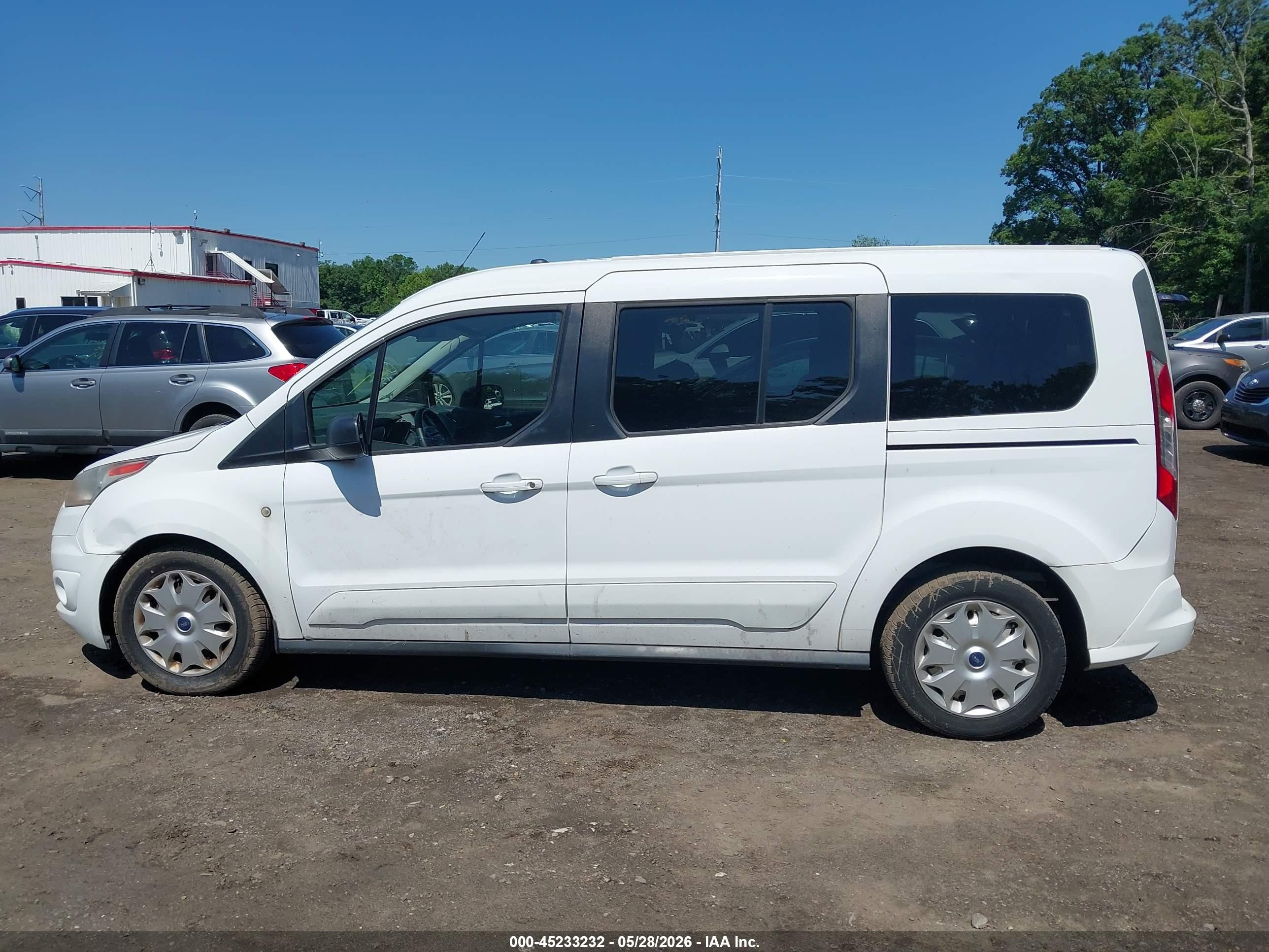 2015 Ford Transit Connect Xlt Белый vin: NM0GE9F78F1207356