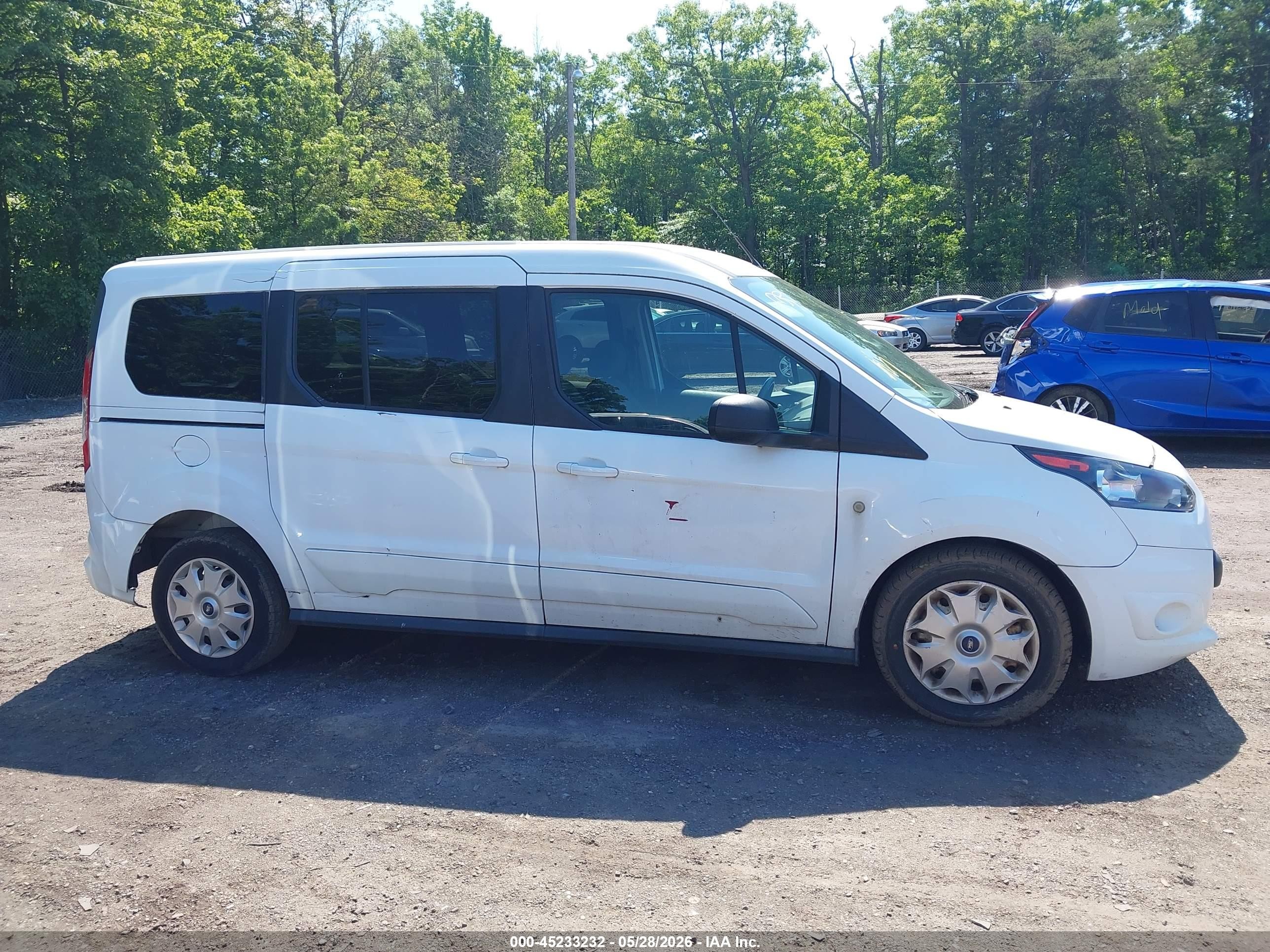 2015 Ford Transit Connect Xlt Белый vin: NM0GE9F78F1207356