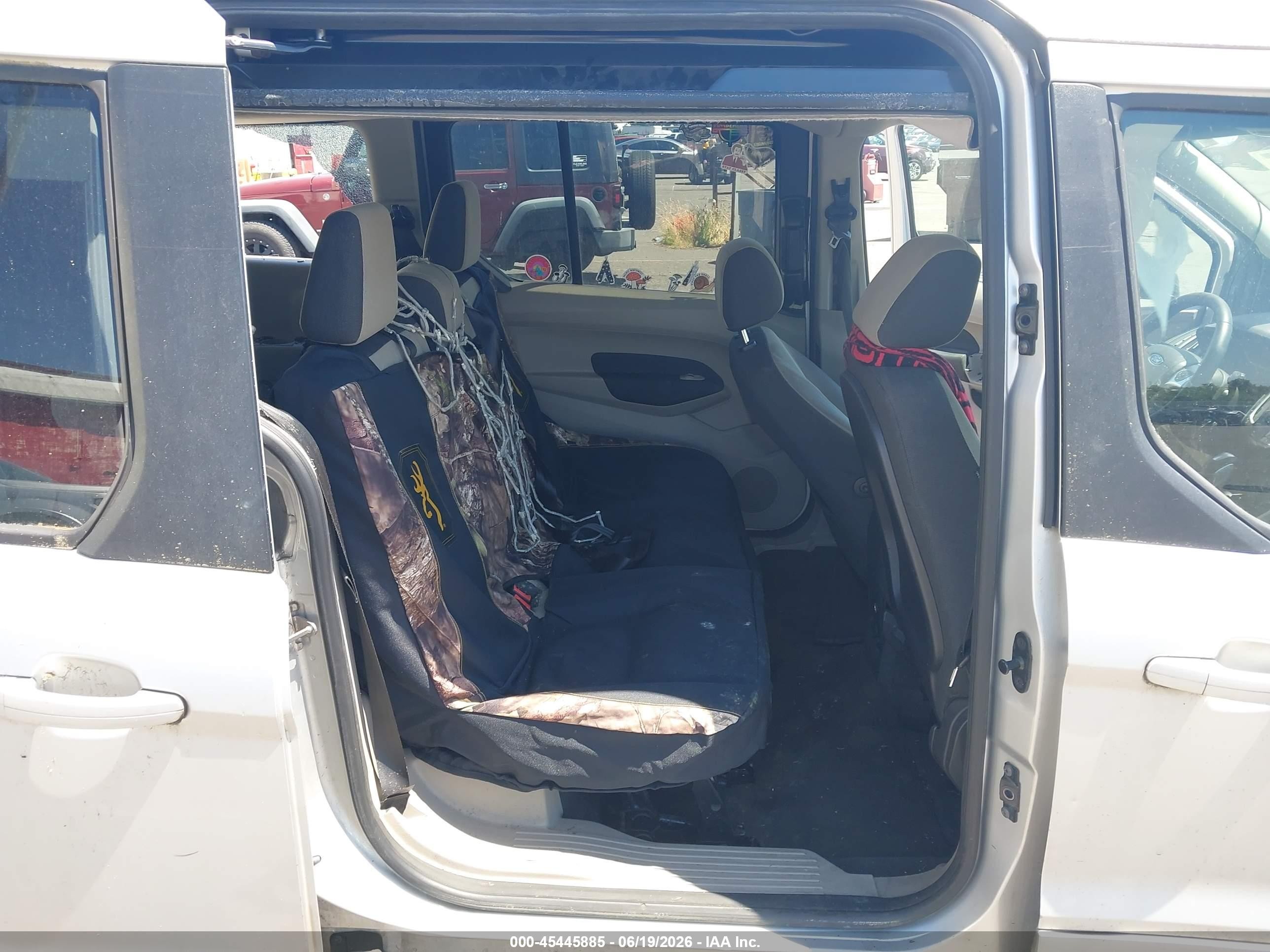 2015 Ford Transit Connect Xlt Silver vin: NM0GE9F7XF1198515