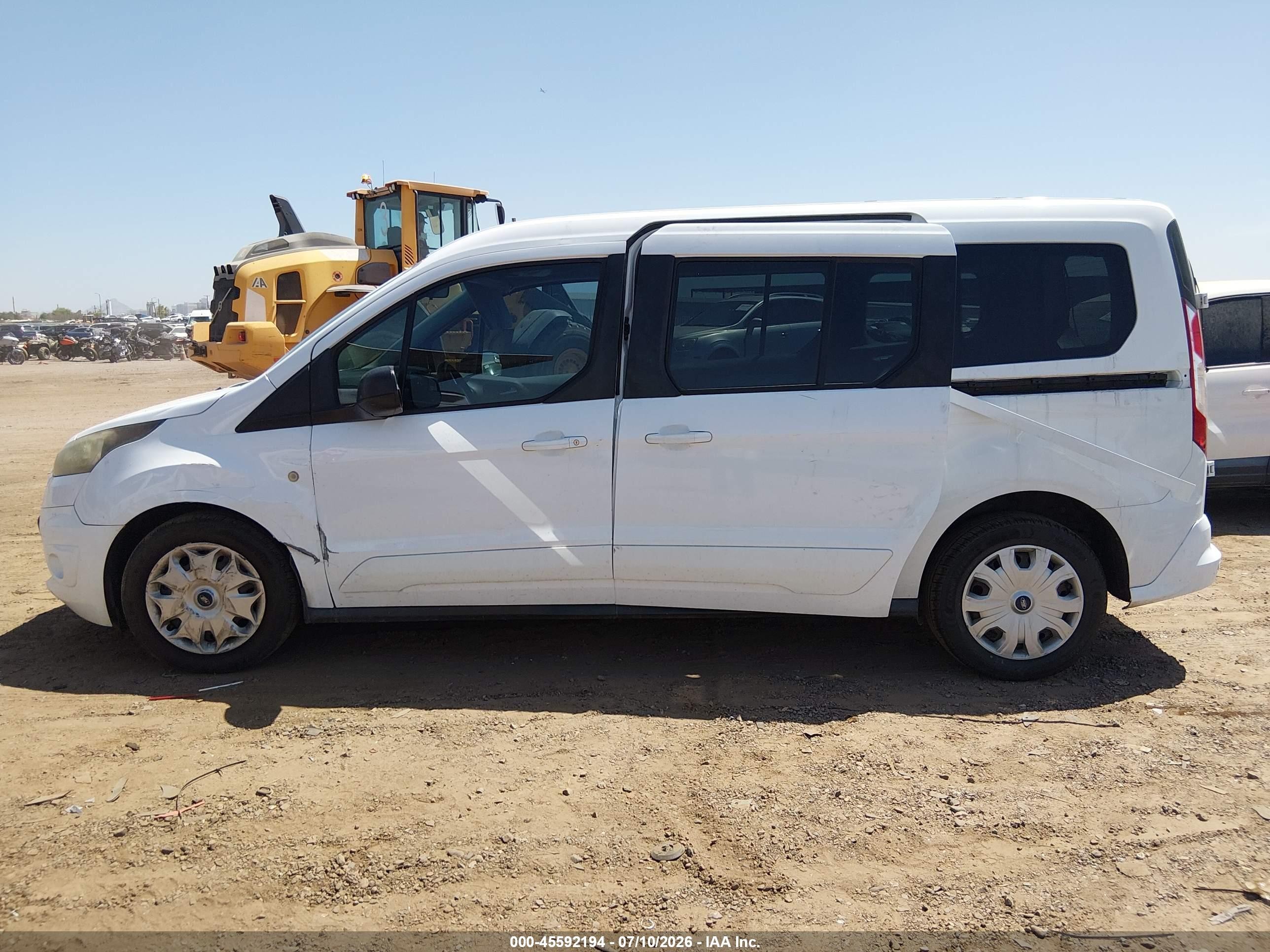2015 Ford Transit Connect Xlt Белый vin: NM0GS9F70F1224211