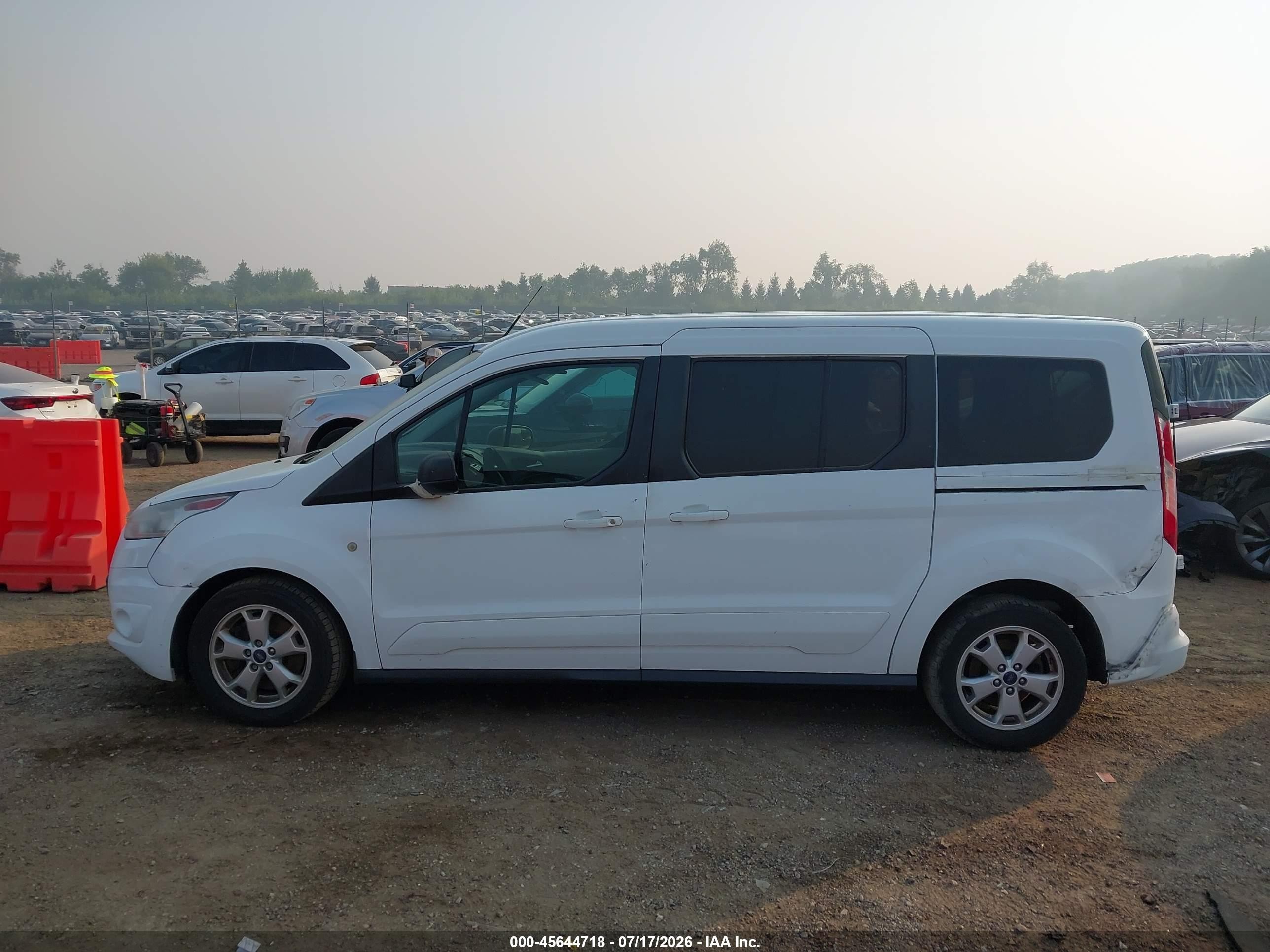 2014 Ford Transit Connect Xlt White vin: NM0GS9F73E1140902