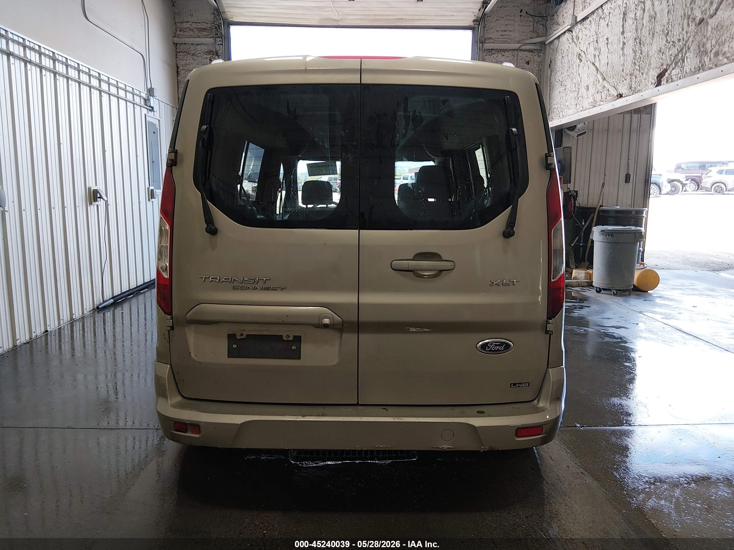 2015 Ford Transit Connect Xlt Золотой vin: NM0GS9F75F1174874