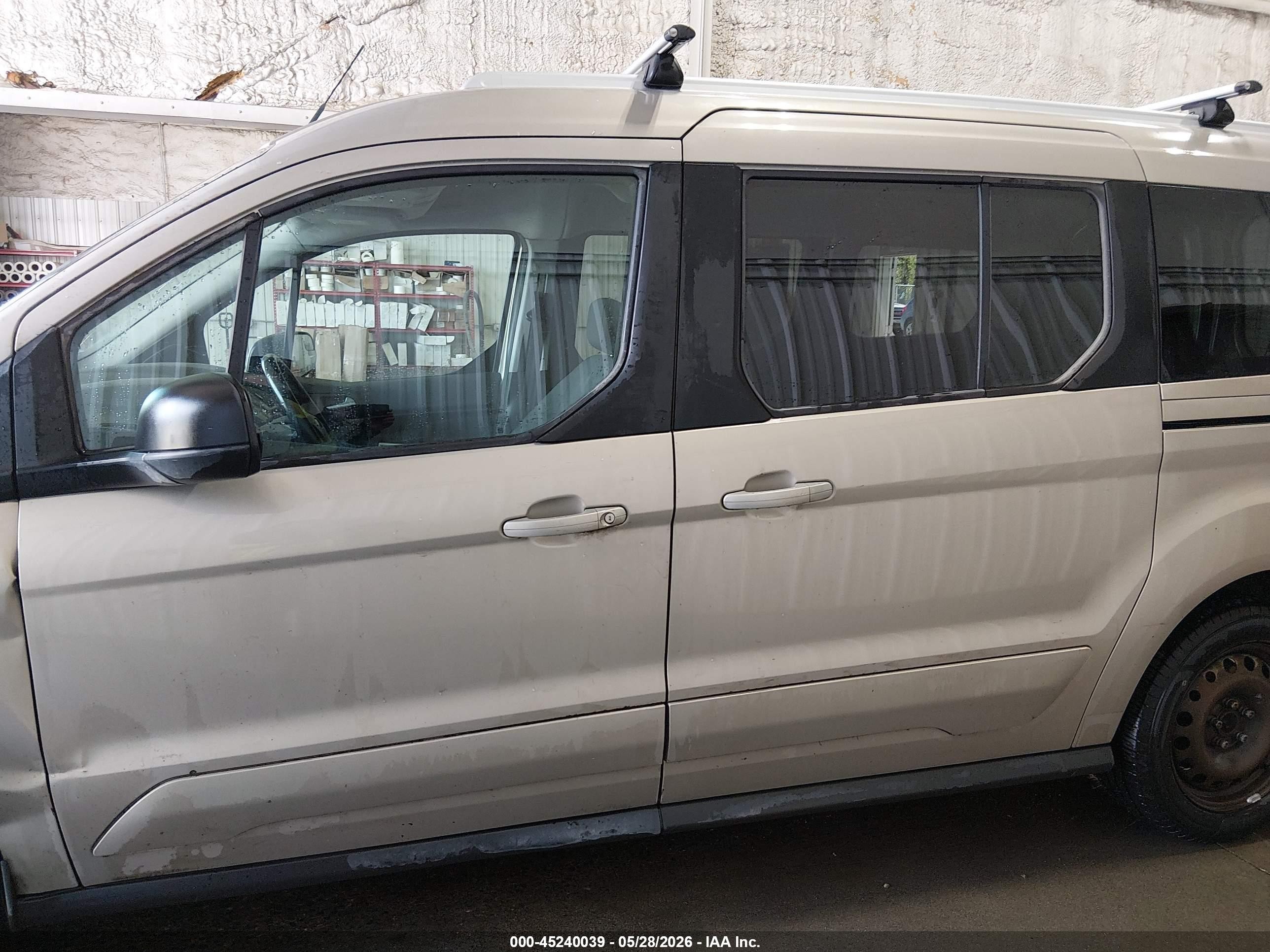 2015 Ford Transit Connect Xlt Золотой vin: NM0GS9F75F1174874