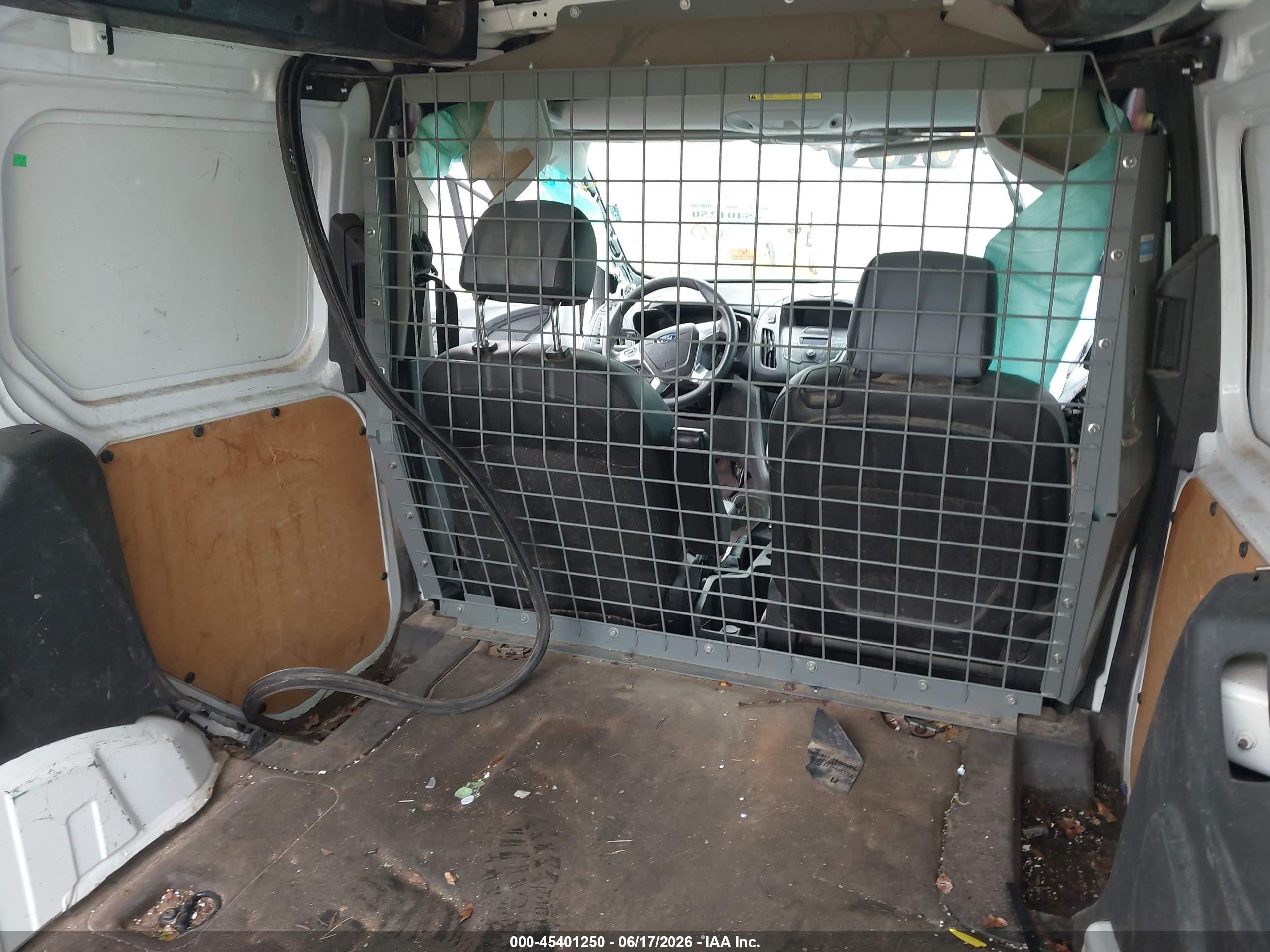 2015 Ford Transit Connect Xl Белый vin: NM0KS6EX0F1208553