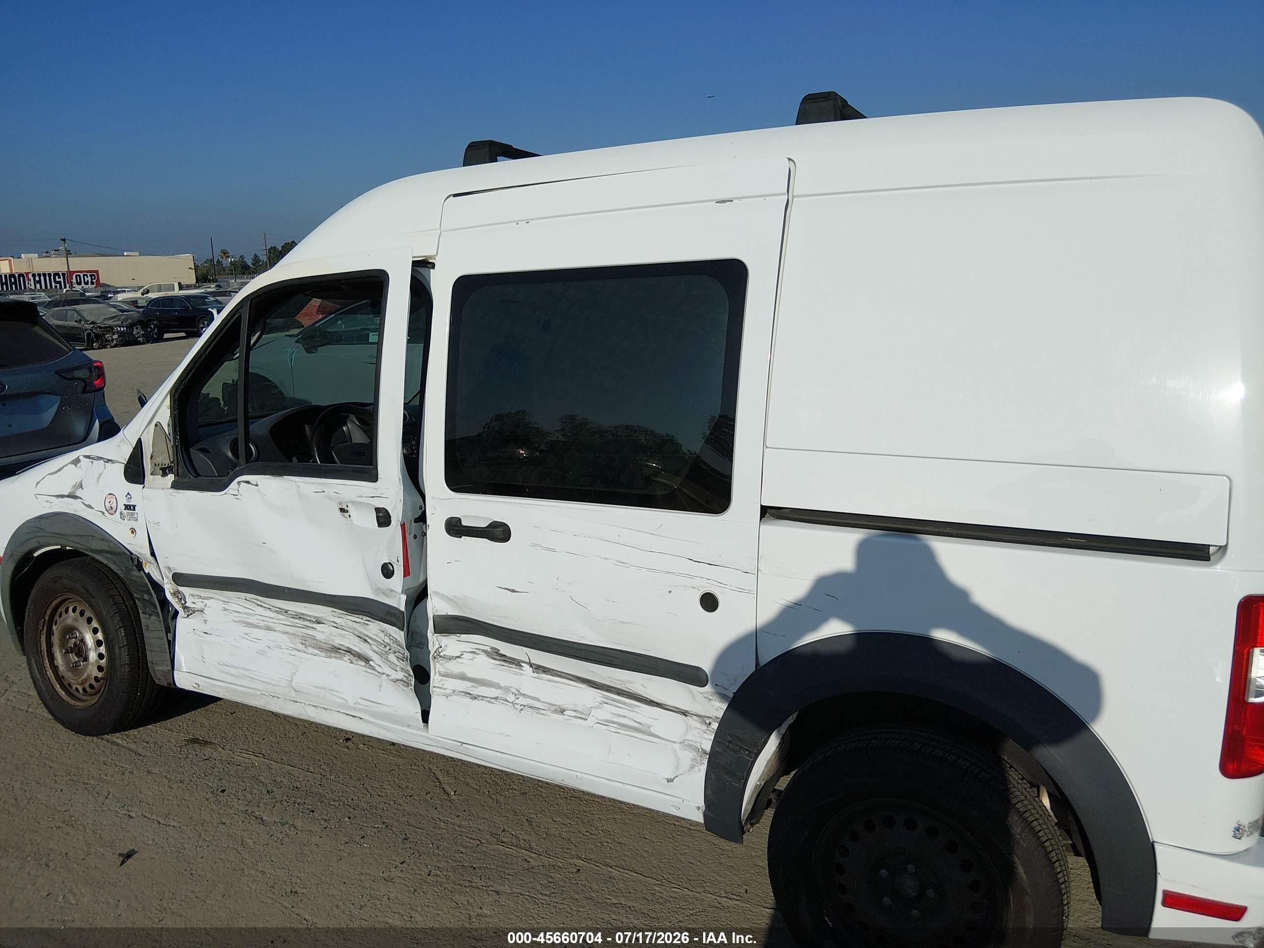 2010 Ford Transit Connect Xlt Белый vin: NM0KS9BN2AT011627
