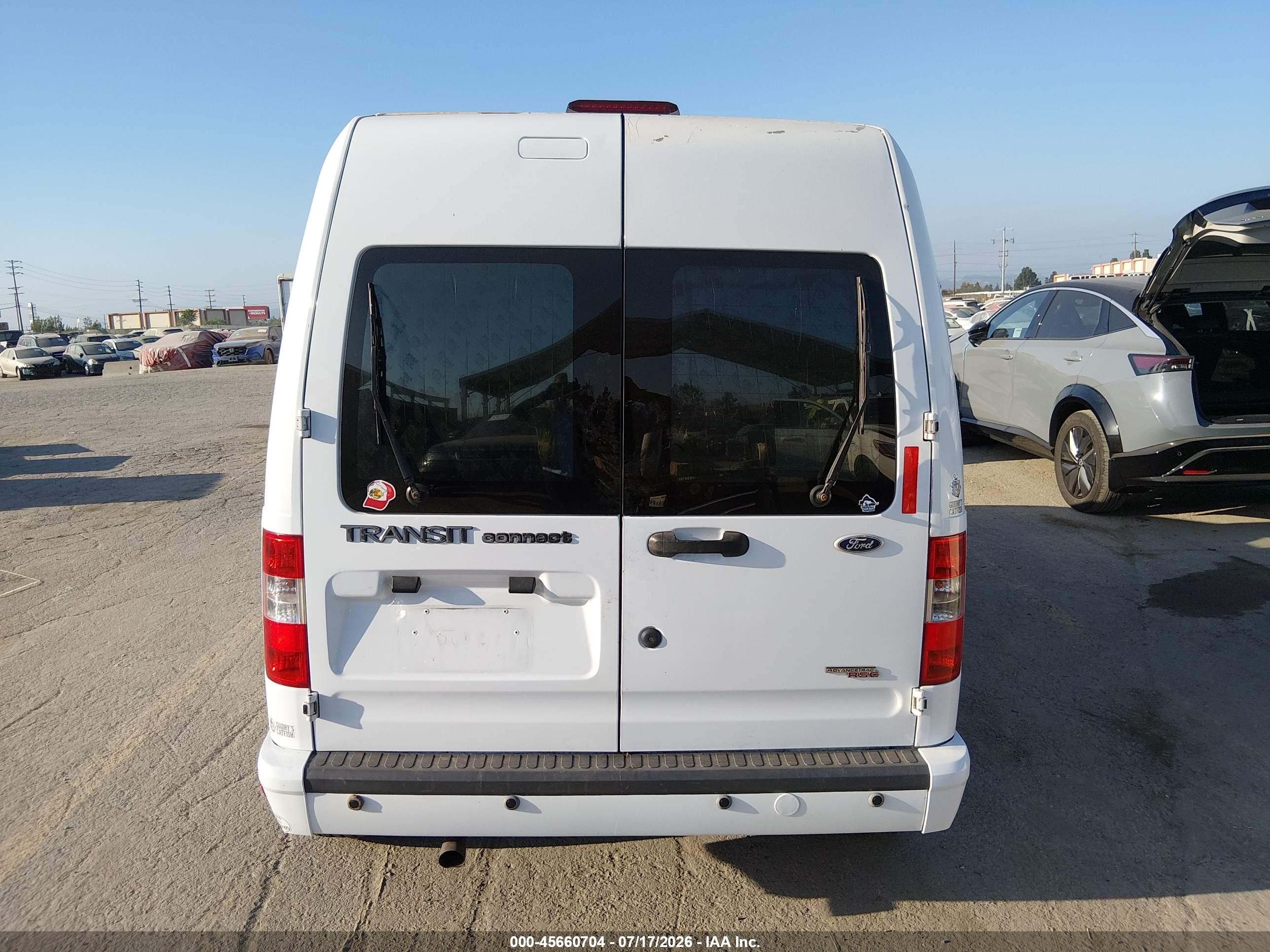 2010 Ford Transit Connect Xlt Белый vin: NM0KS9BN2AT011627