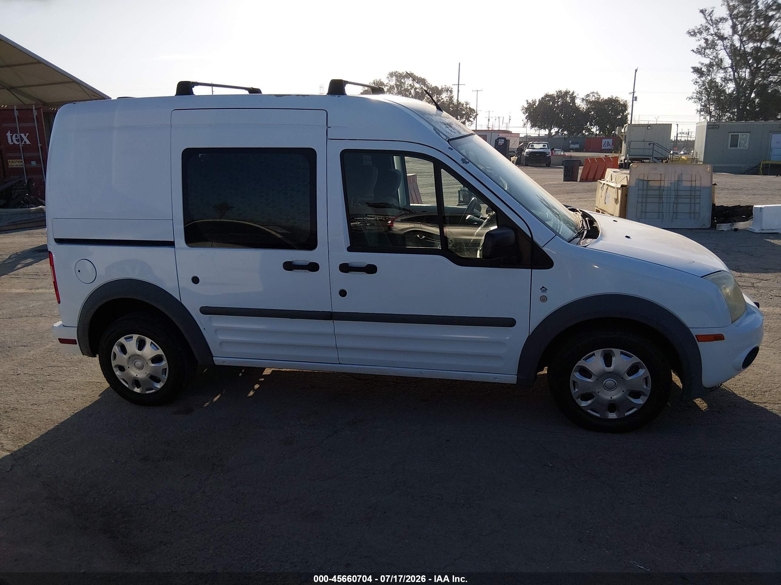 2010 Ford Transit Connect Xlt Белый vin: NM0KS9BN2AT011627