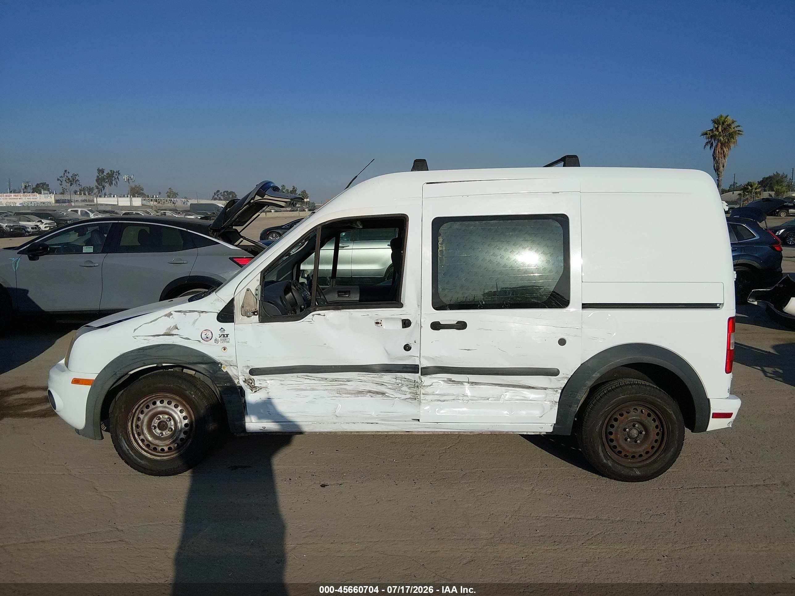 2010 Ford Transit Connect Xlt Белый vin: NM0KS9BN2AT011627