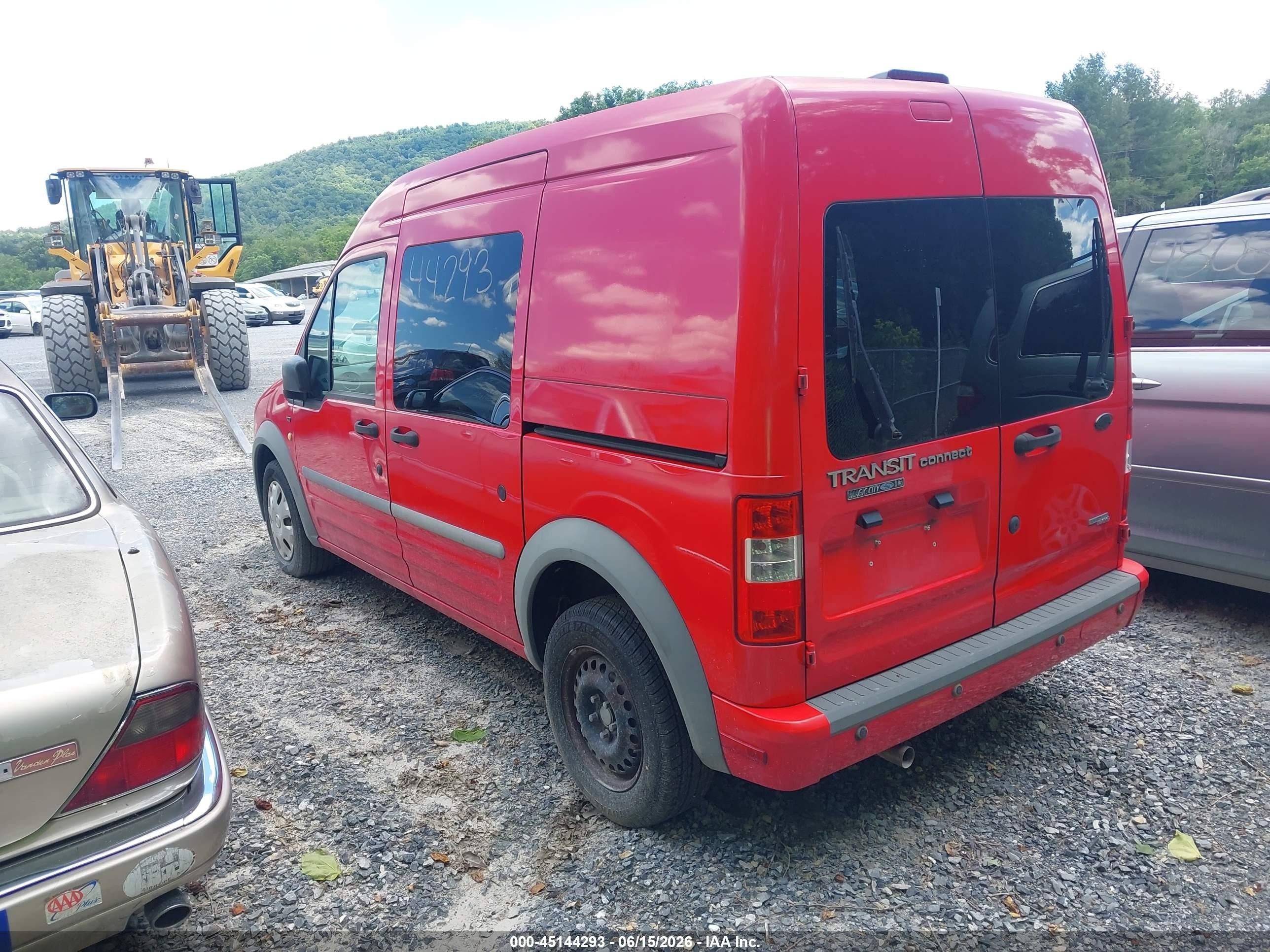 2010 Ford Transit Connect Xlt Красный vin: NM0KS9BNXAT035285
