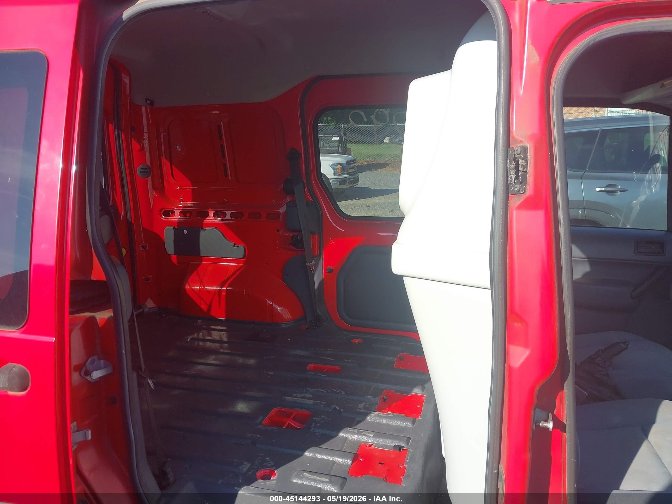 2010 Ford Transit Connect Xlt Красный vin: NM0KS9BNXAT035285