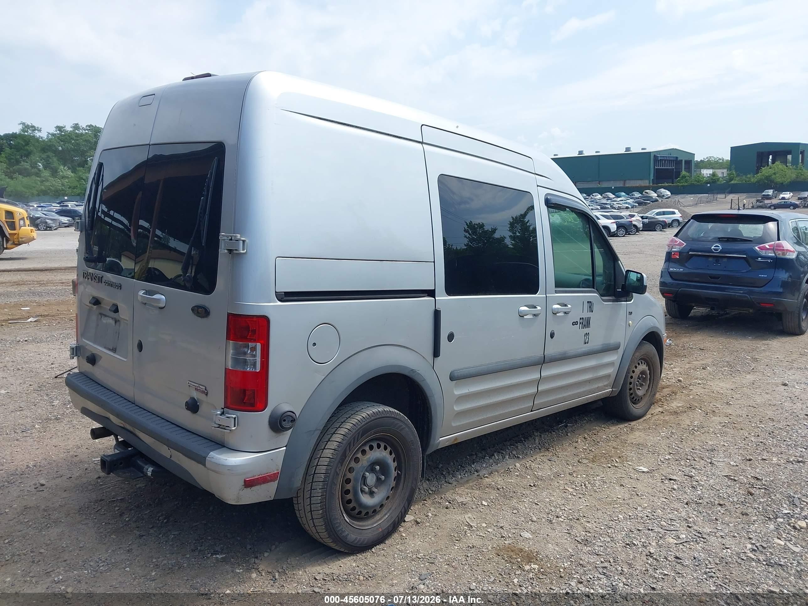 2011 Ford Transit Connect Xlt Silver vin: NM0KS9BNXBT052802