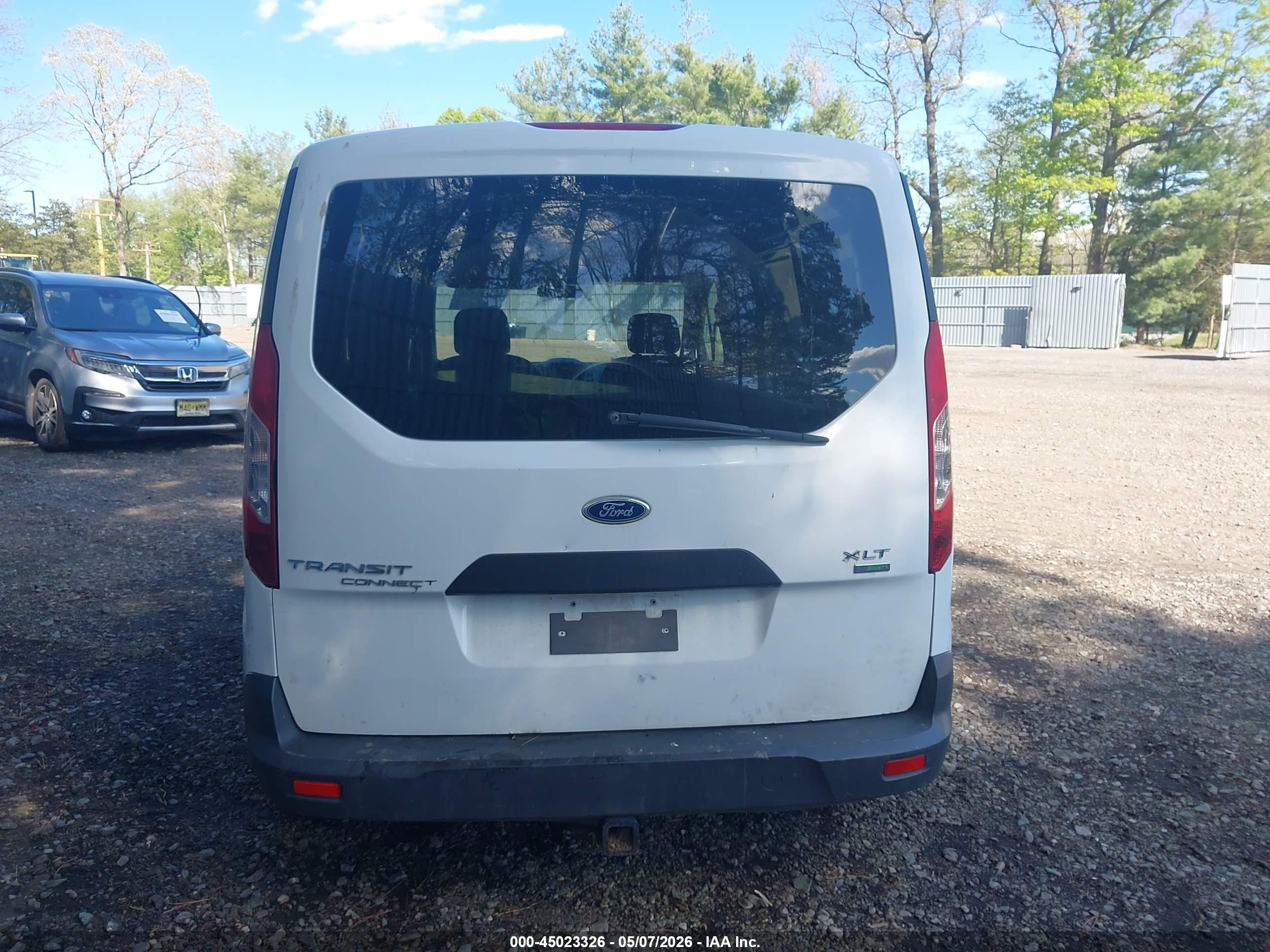 2015 Ford Transit Connect Xlt White vin: NM0LE7FXXF1184617