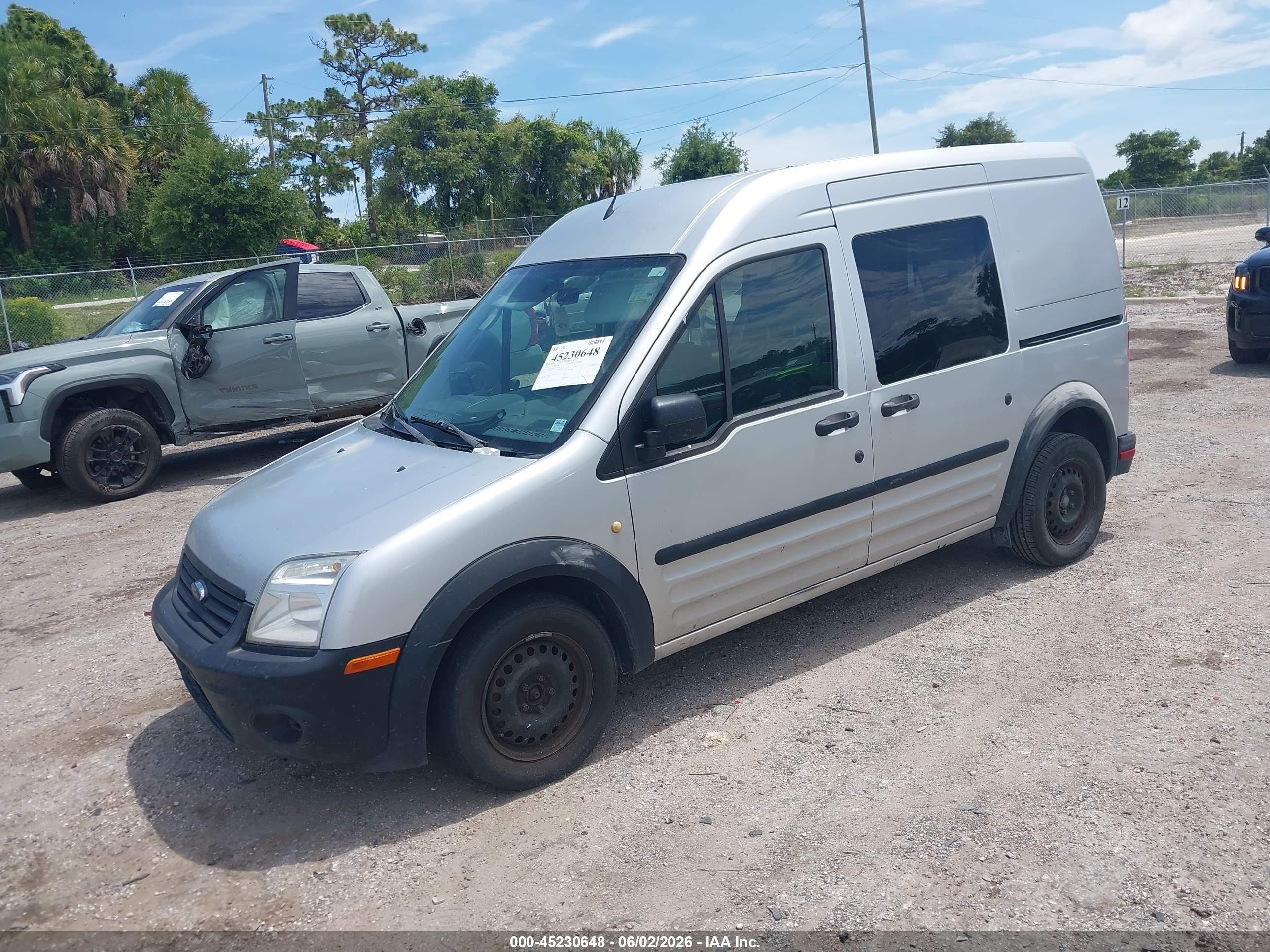 2013 Ford Transit Connect Xl Серебряный vin: NM0LS6AN3DT142526