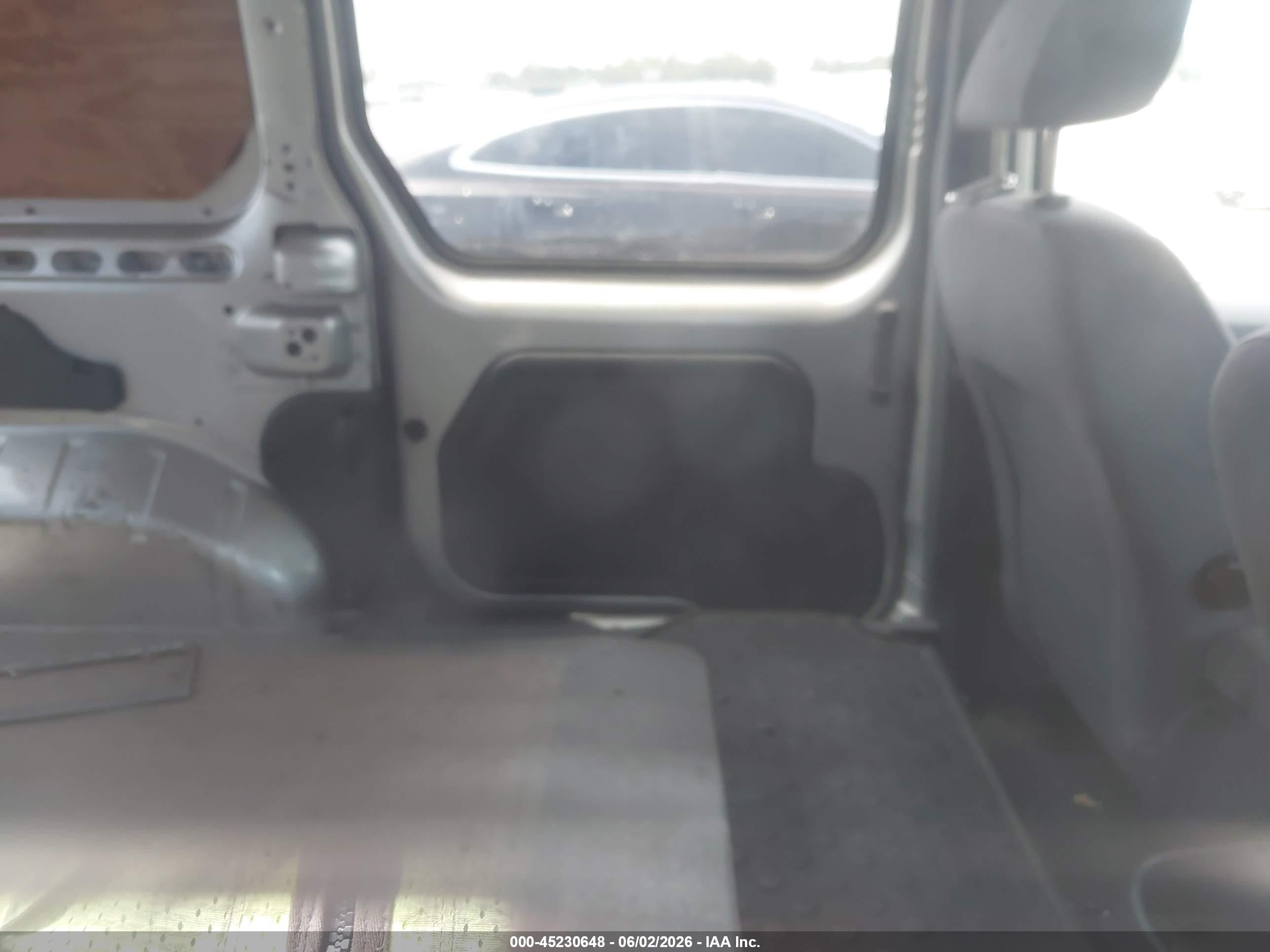 2013 Ford Transit Connect Xl Серебряный vin: NM0LS6AN3DT142526