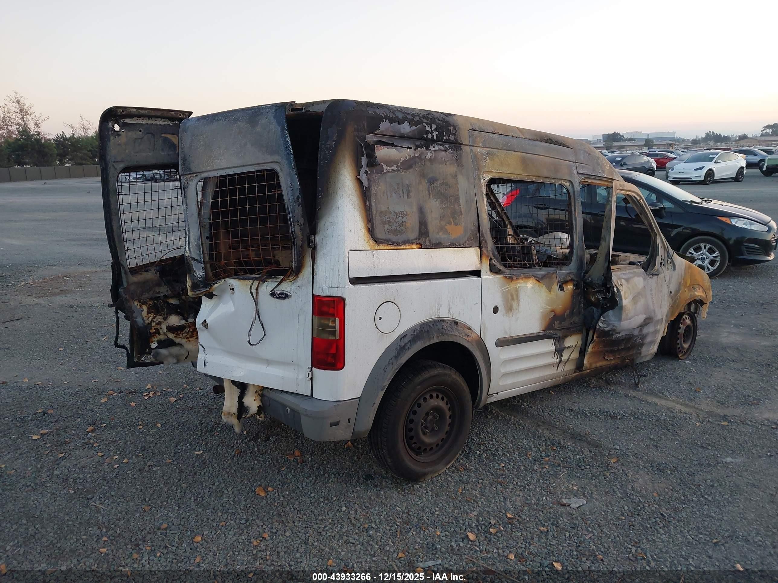2013 Ford Transit Connect Xl White vin: NM0LS6AN6DT130578