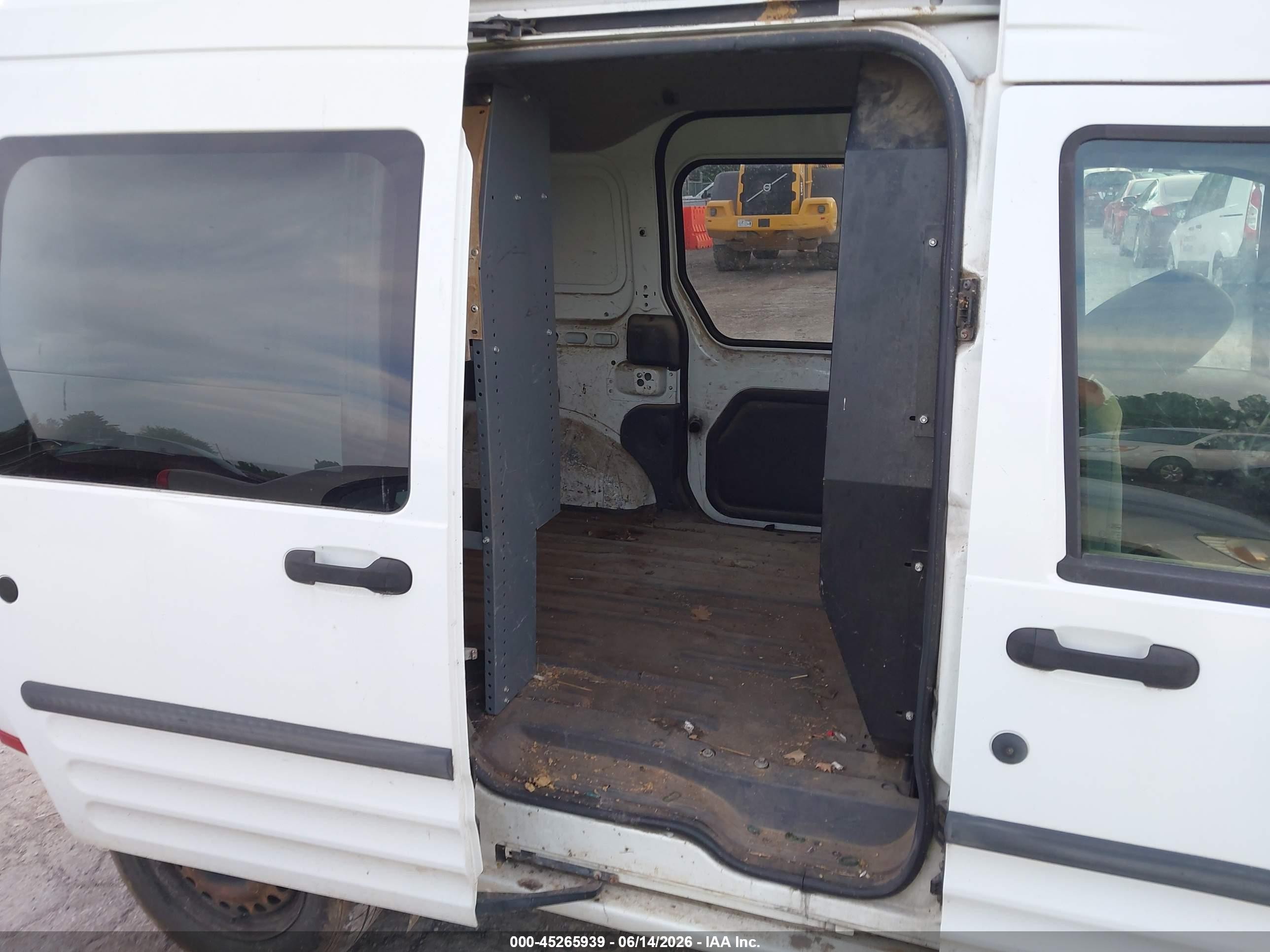 2013 Ford Transit Connect Xlt White vin: NM0LS6BN0DT175577