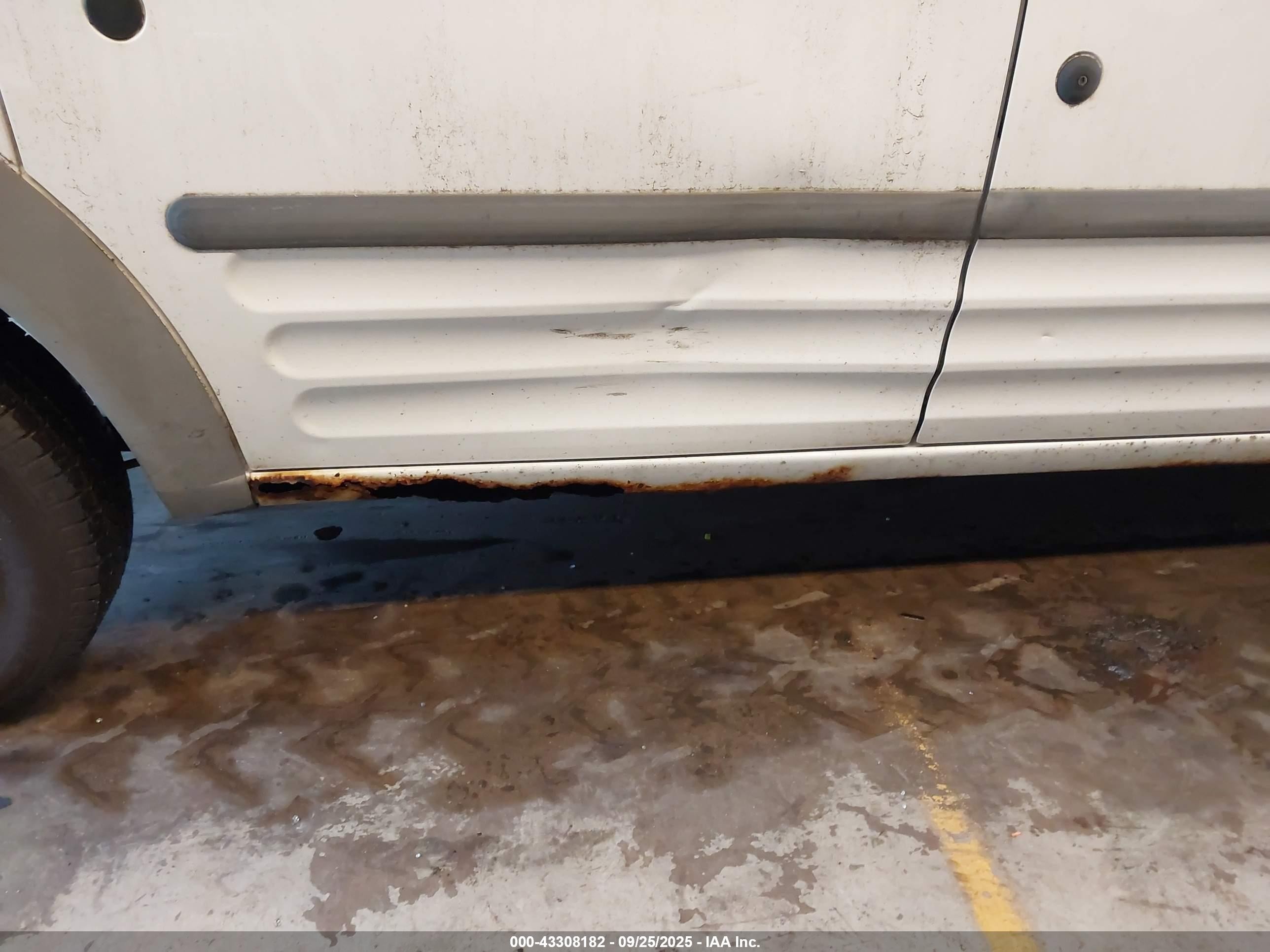 2010 Ford Transit Connect Xlt White vin: NM0LS6BN1AT001514