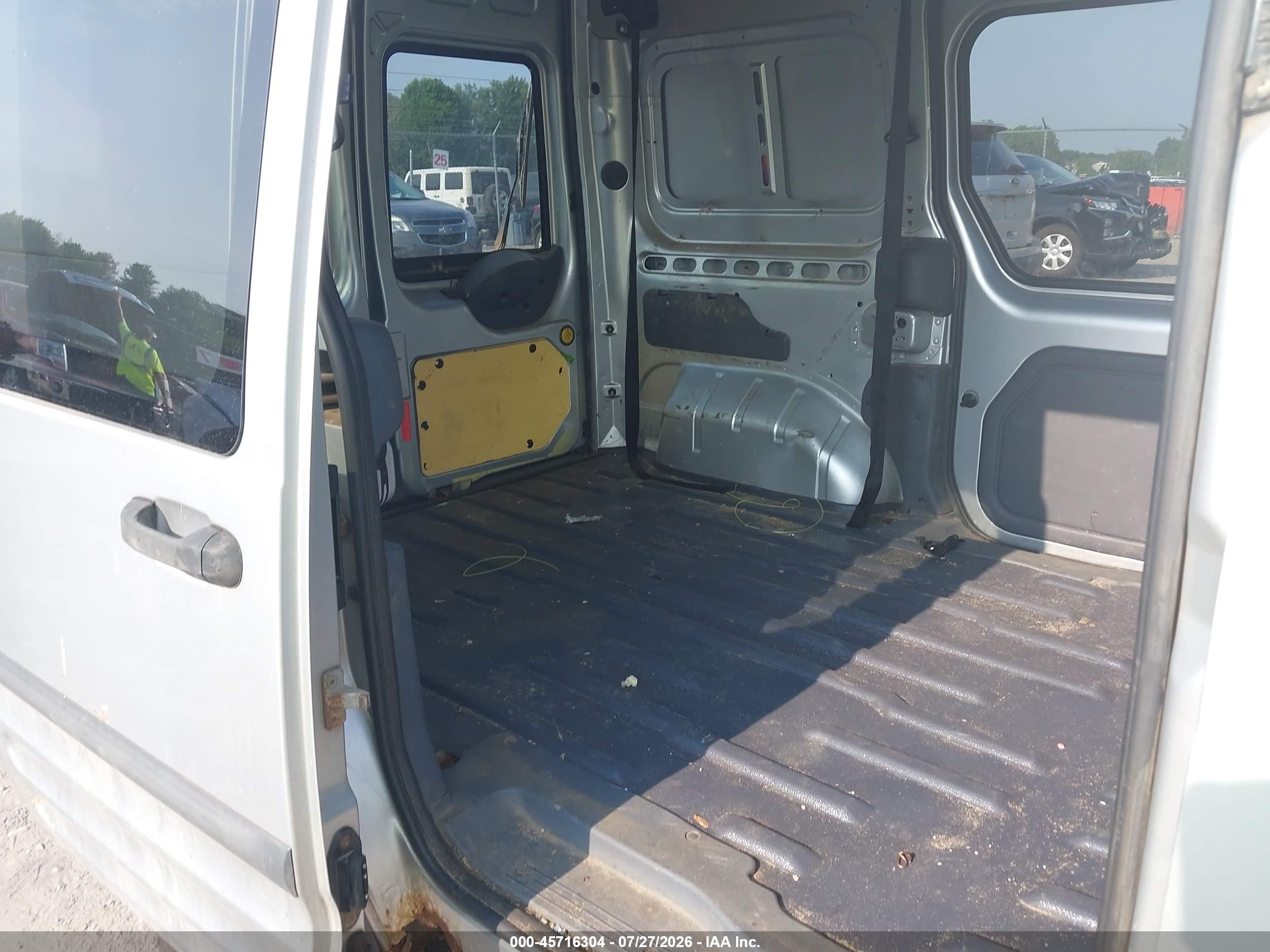 2013 Ford Transit Connect Xlt Silver vin: NM0LS6BN4DT169541