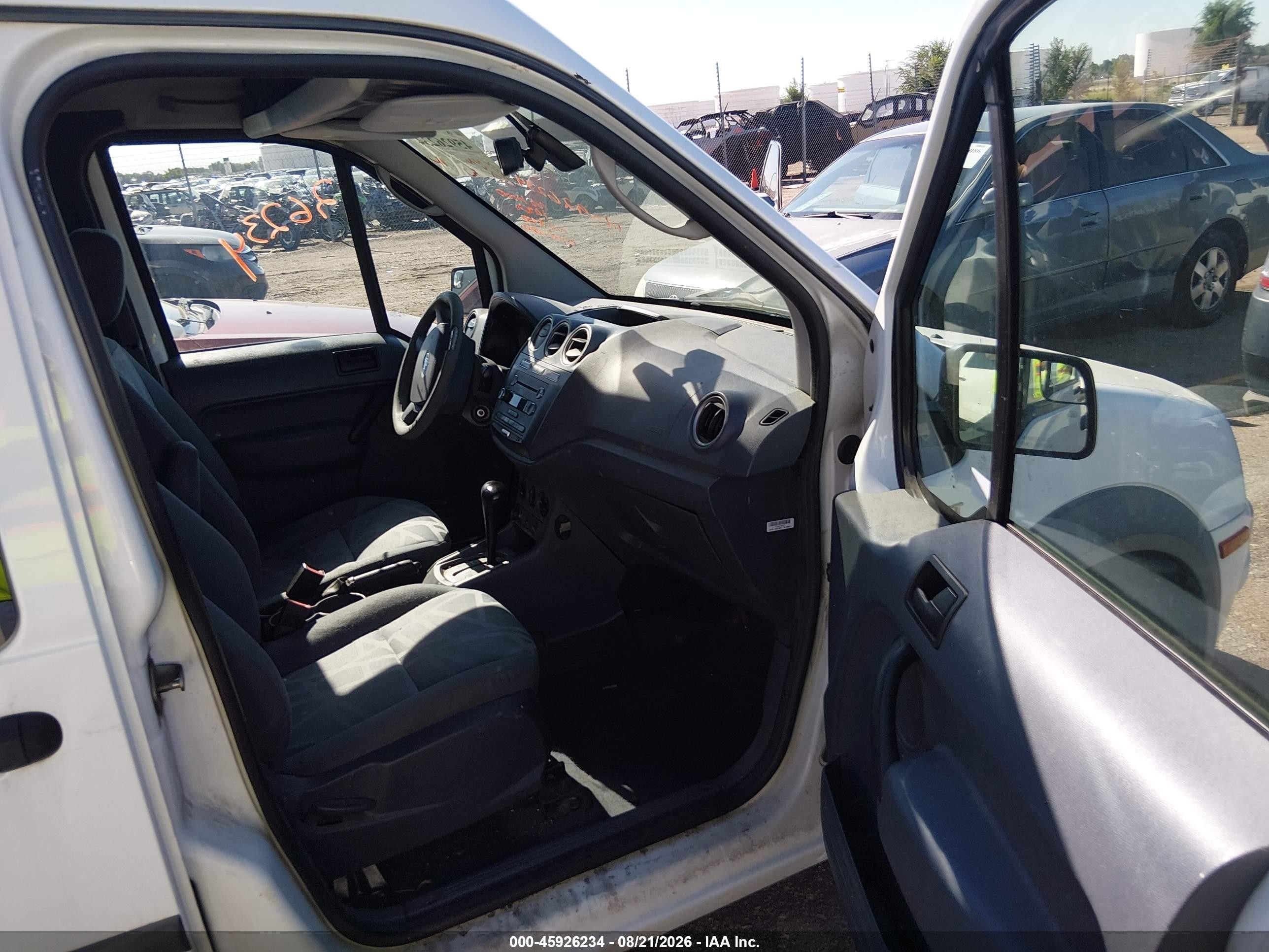 2013 Ford Transit Connect Xlt Белый vin: NM0LS6BN8DT167677
