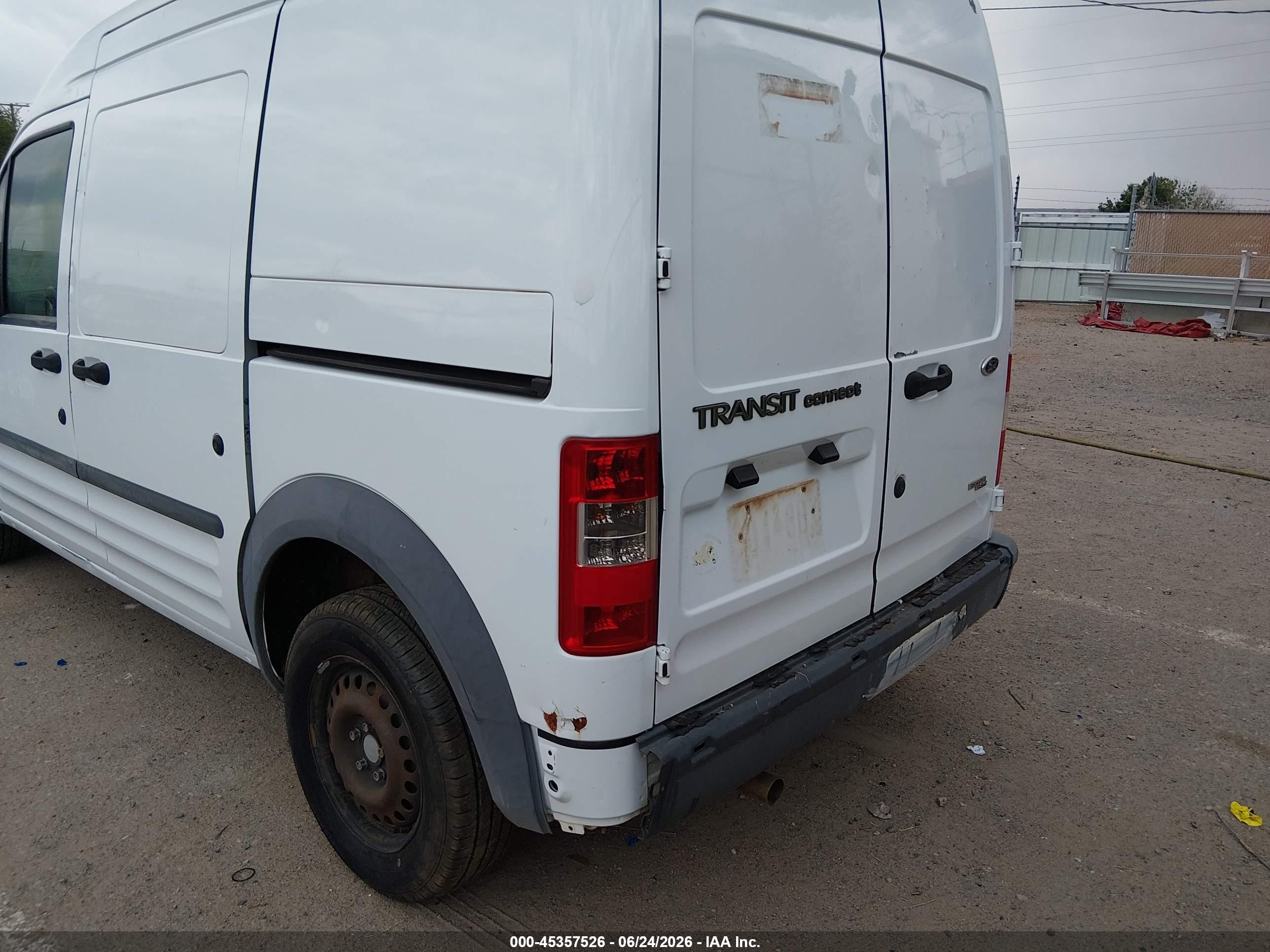 2013 Ford Transit Connect Xl Белый vin: NM0LS7AN8DT147517