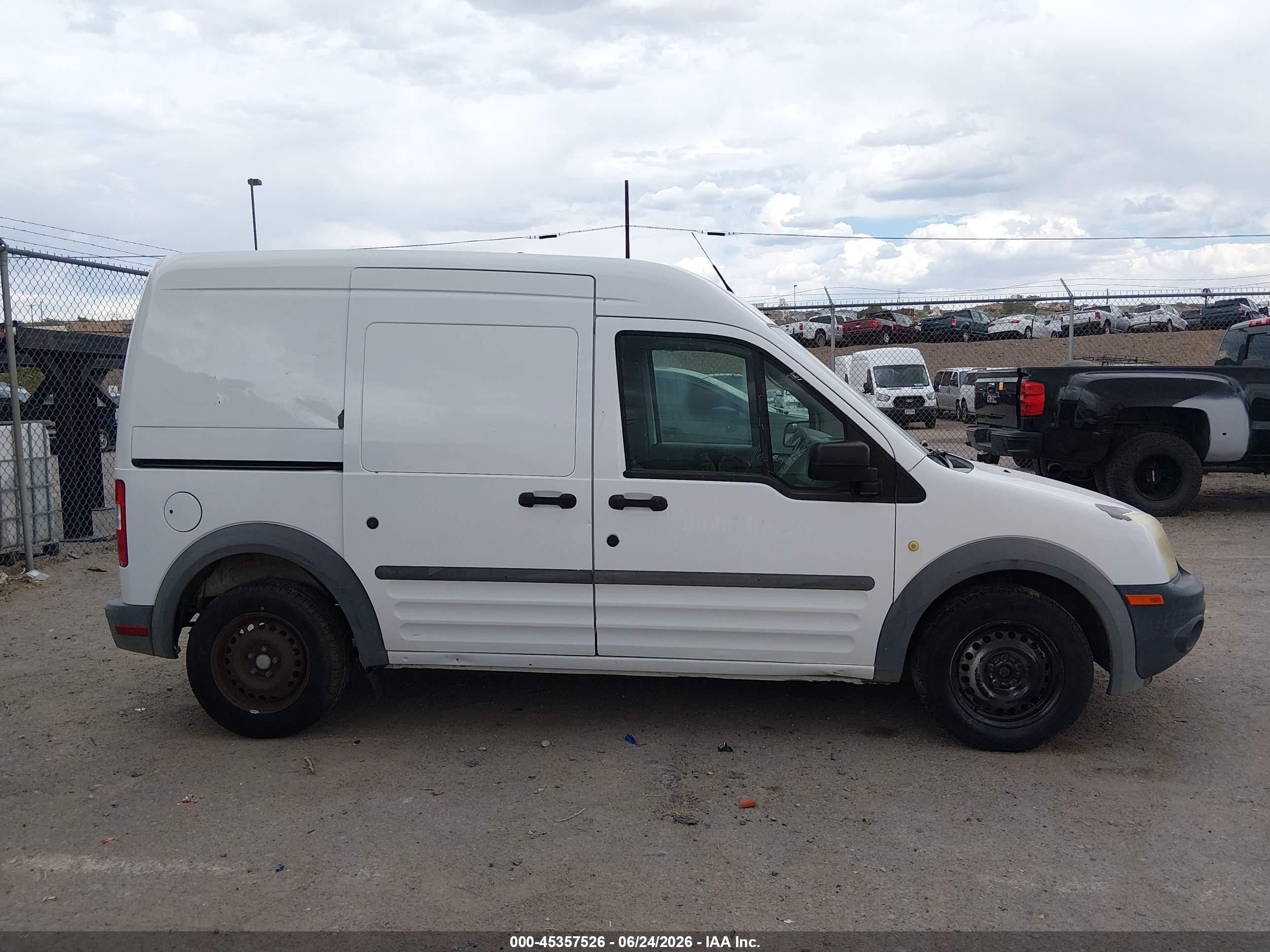 2013 Ford Transit Connect Xl Белый vin: NM0LS7AN8DT147517