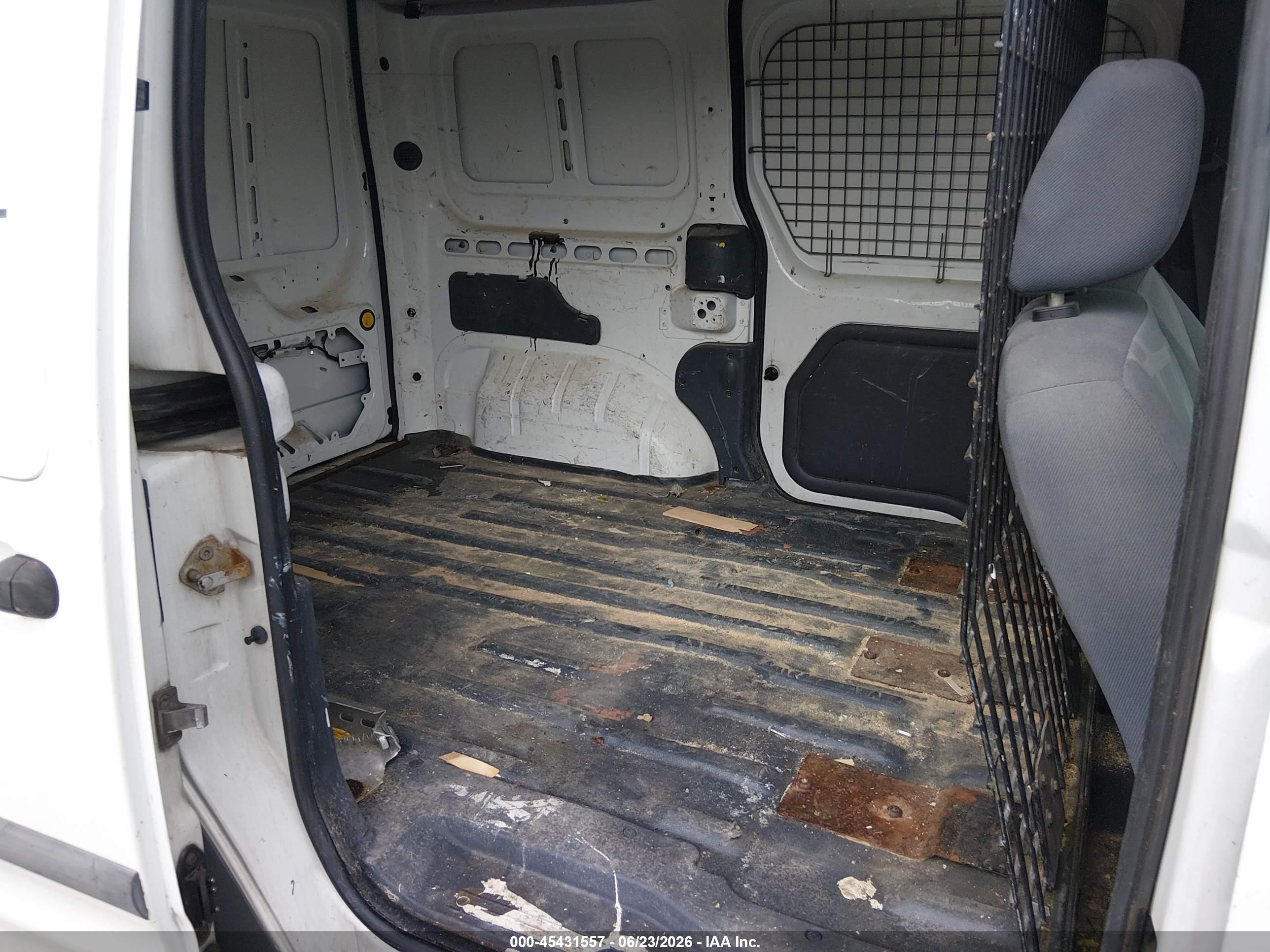 2013 Ford Transit Connect Xlt White vin: NM0LS7BN0DT133884