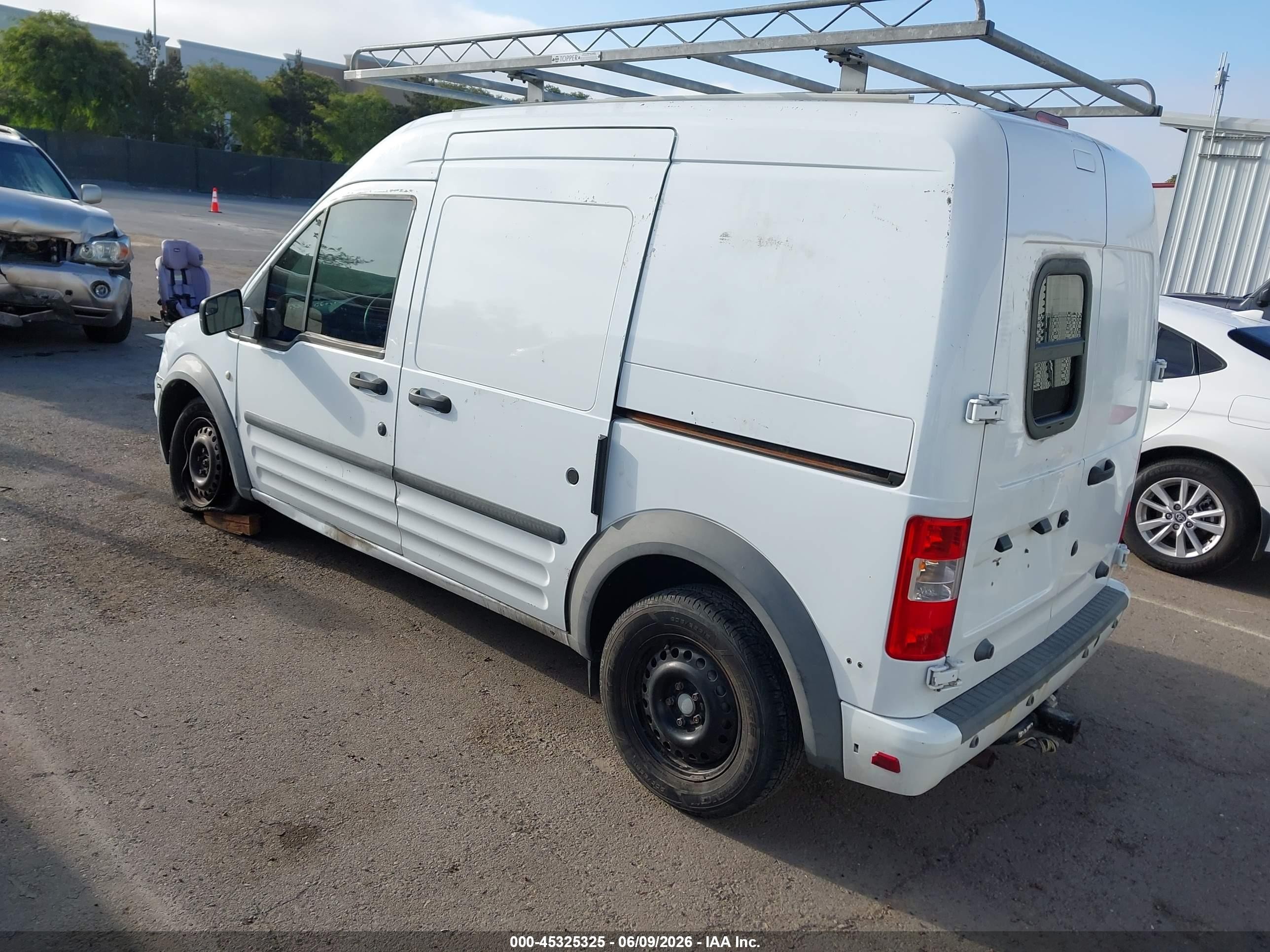 2013 Ford Transit Connect Xlt White vin: NM0LS7BN6DT144159