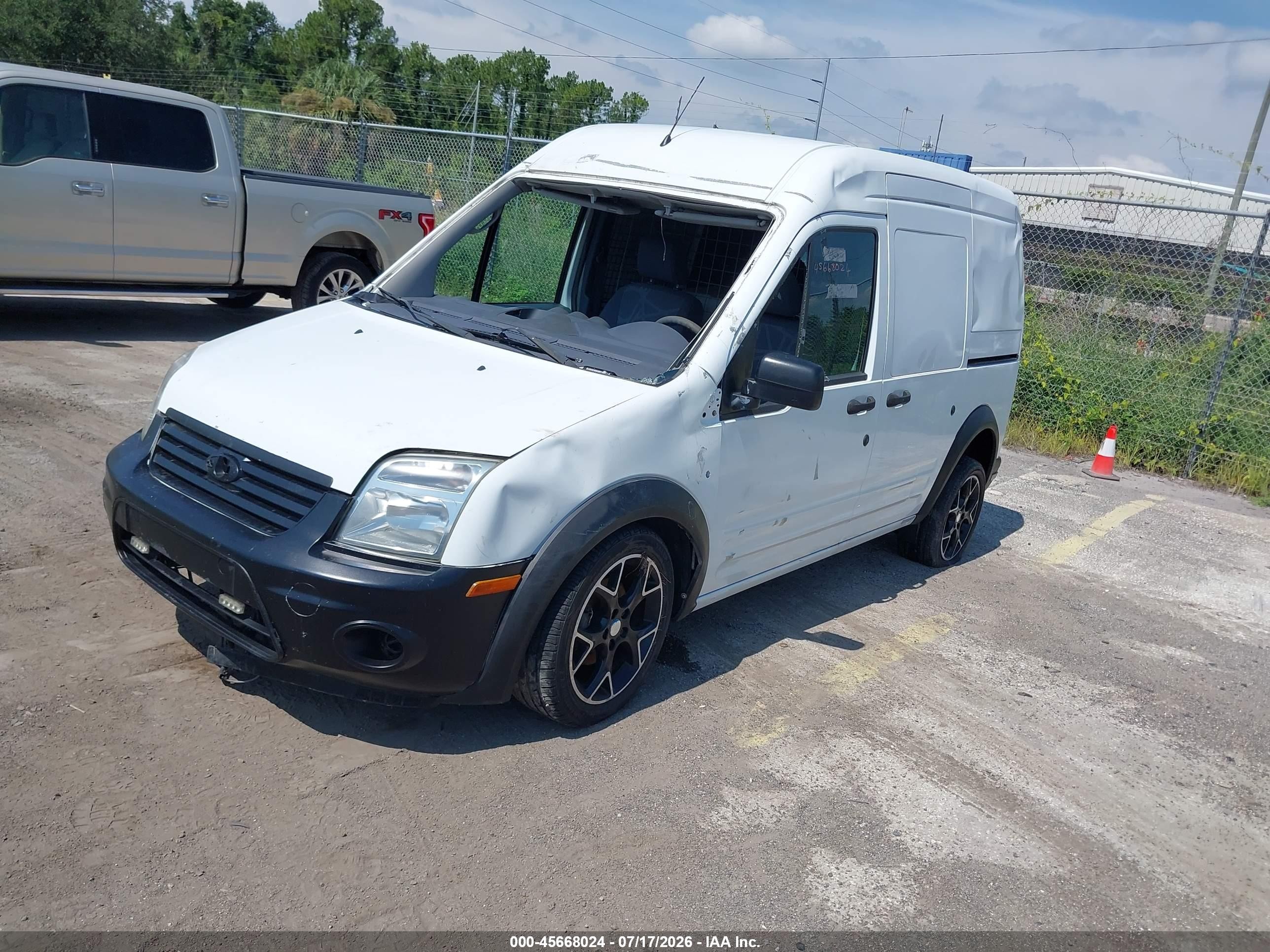 2013 Ford Transit Connect Xl Белый vin: NM0LS7CN3DT126443