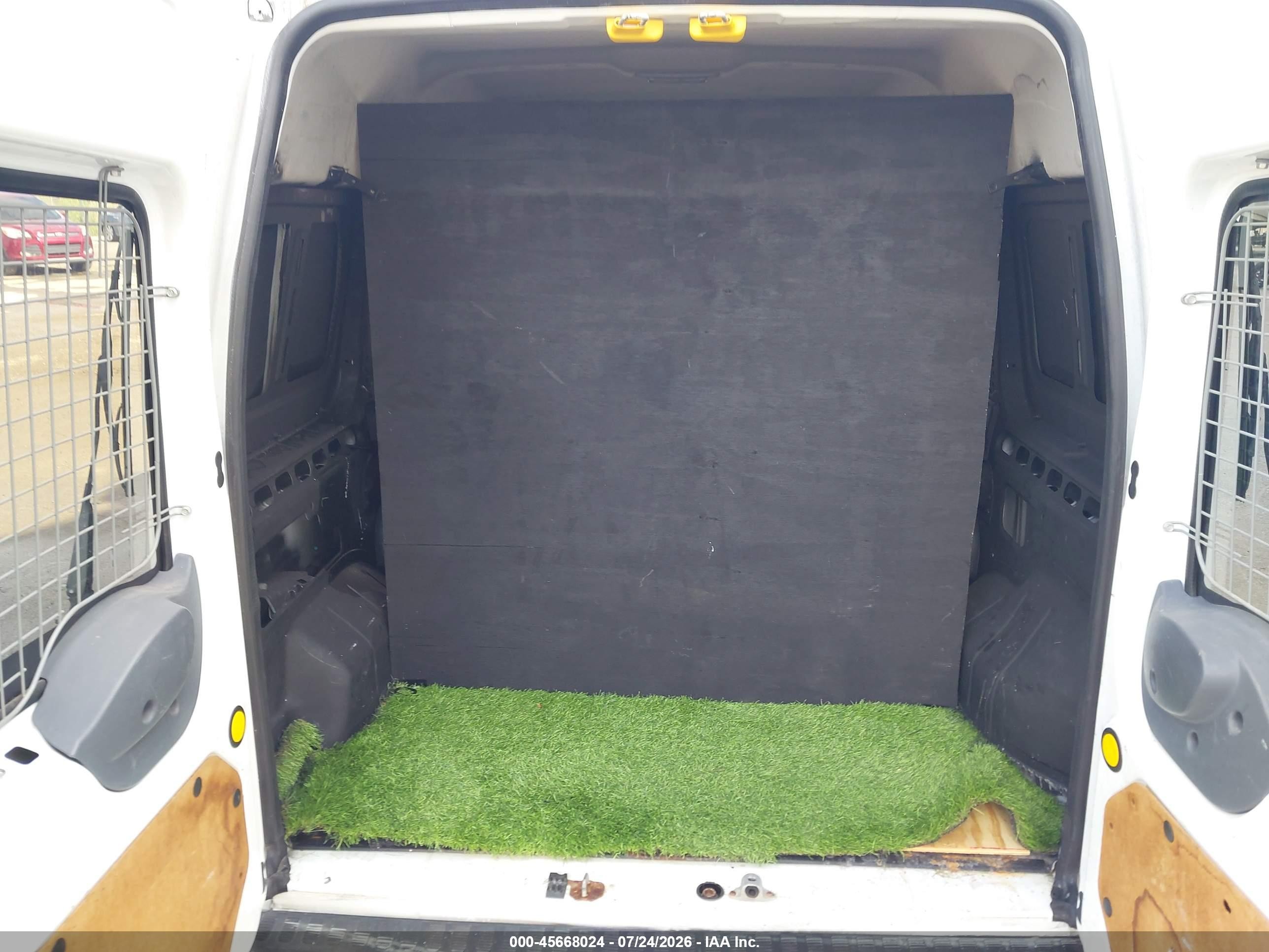 2013 Ford Transit Connect Xl Белый vin: NM0LS7CN3DT126443