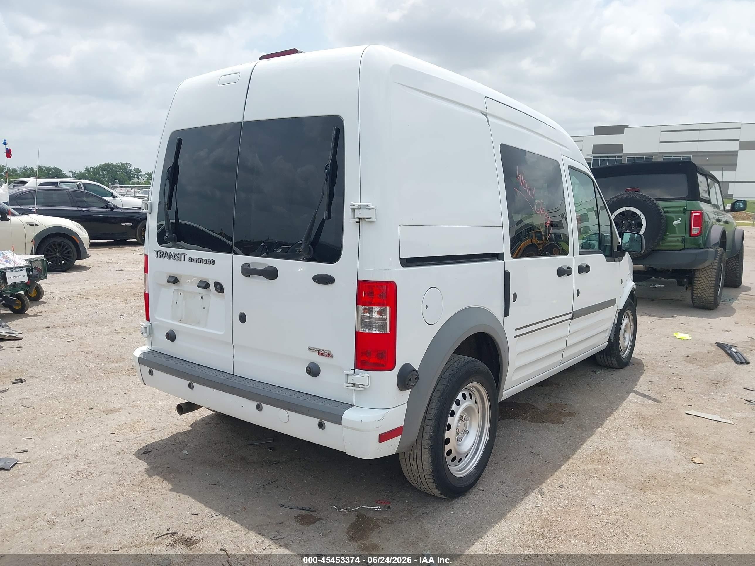 2013 Ford Transit Connect Xlt White vin: NM0LS7DN2DT162266