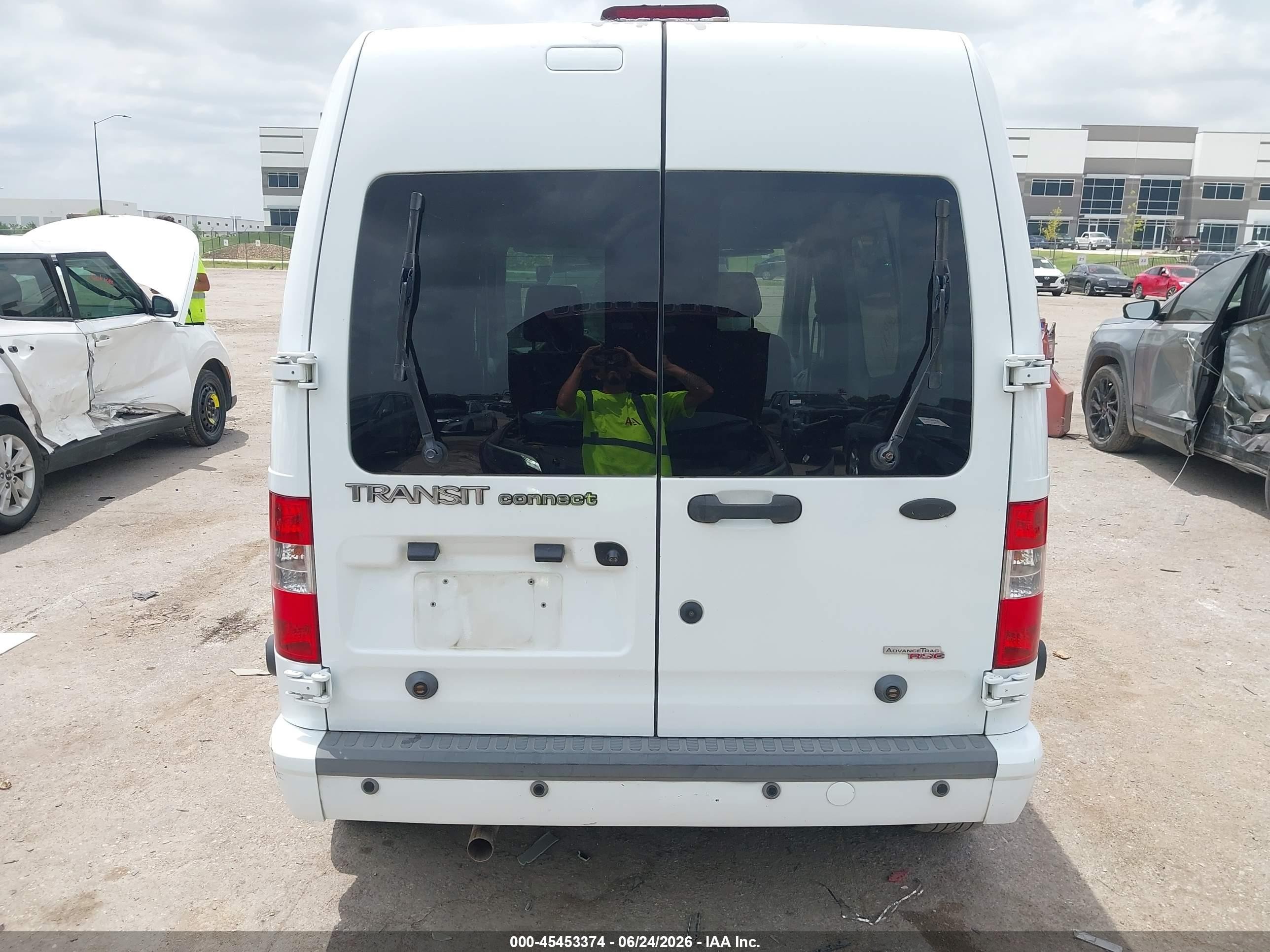 2013 Ford Transit Connect Xlt White vin: NM0LS7DN2DT162266