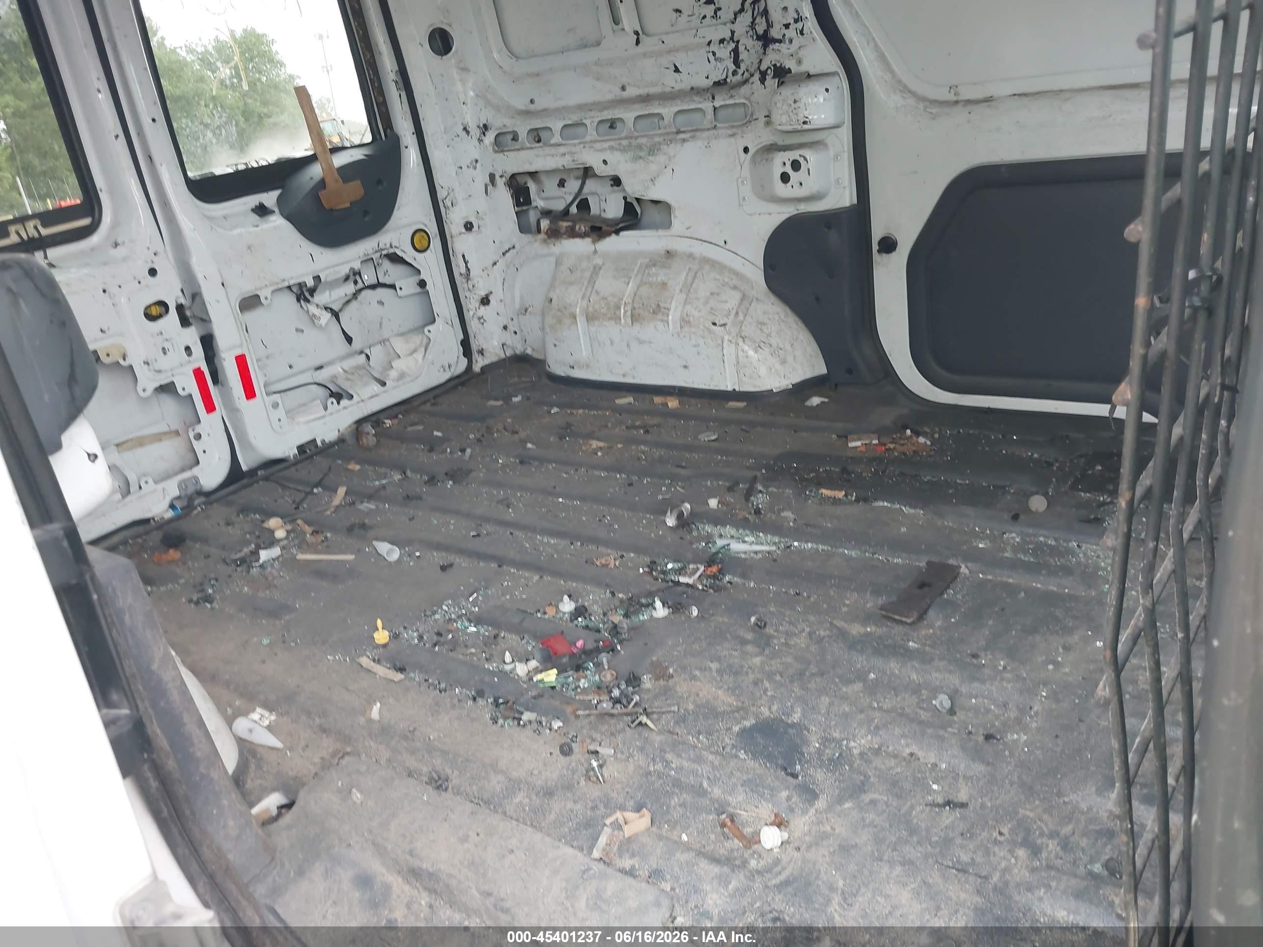 2012 Ford Transit Connect Xlt Белый vin: NM0LS7DN4CT105548