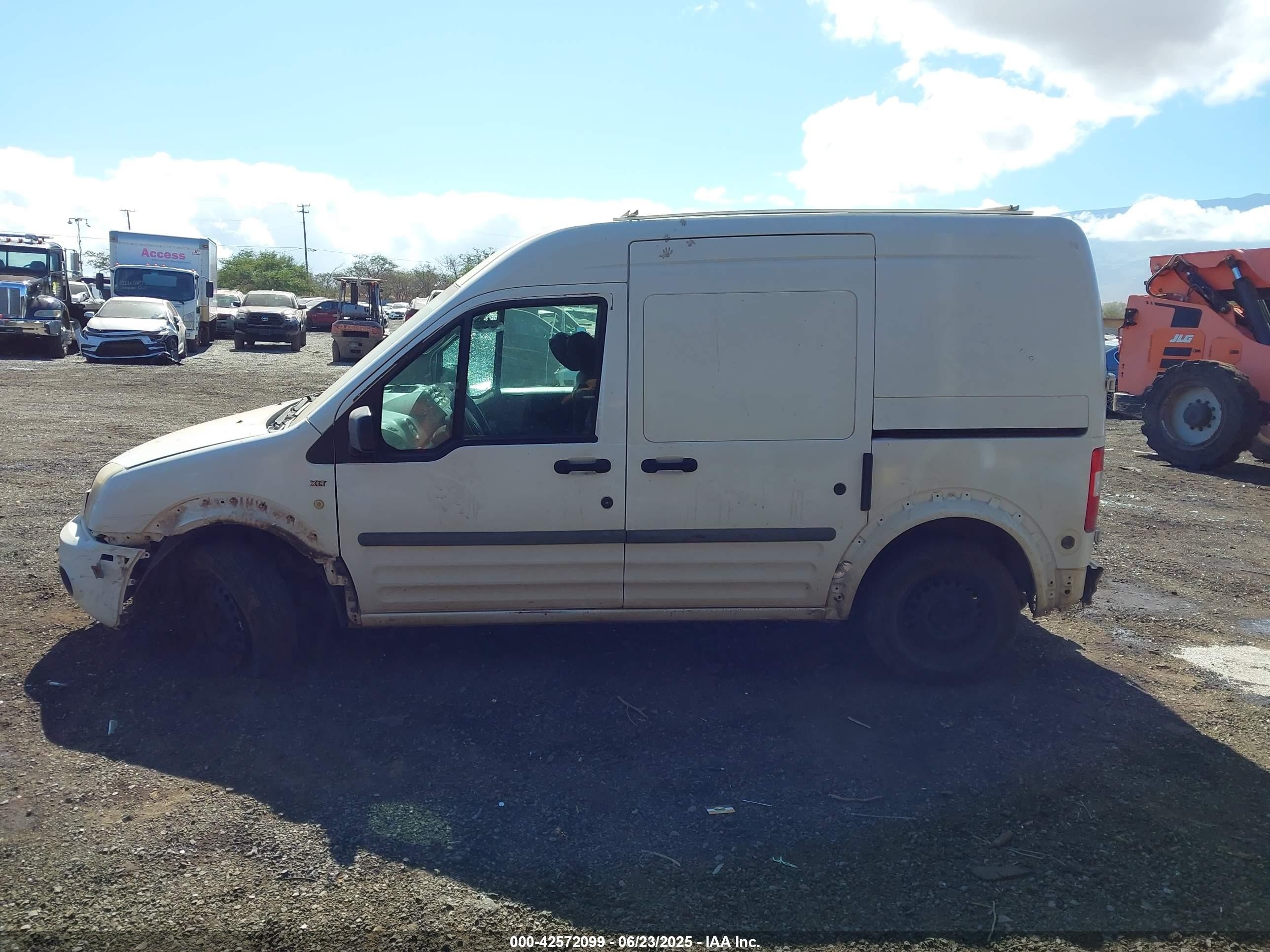 2010 Ford Transit Connect Xlt White vin: NM0LS7DN5AT014205