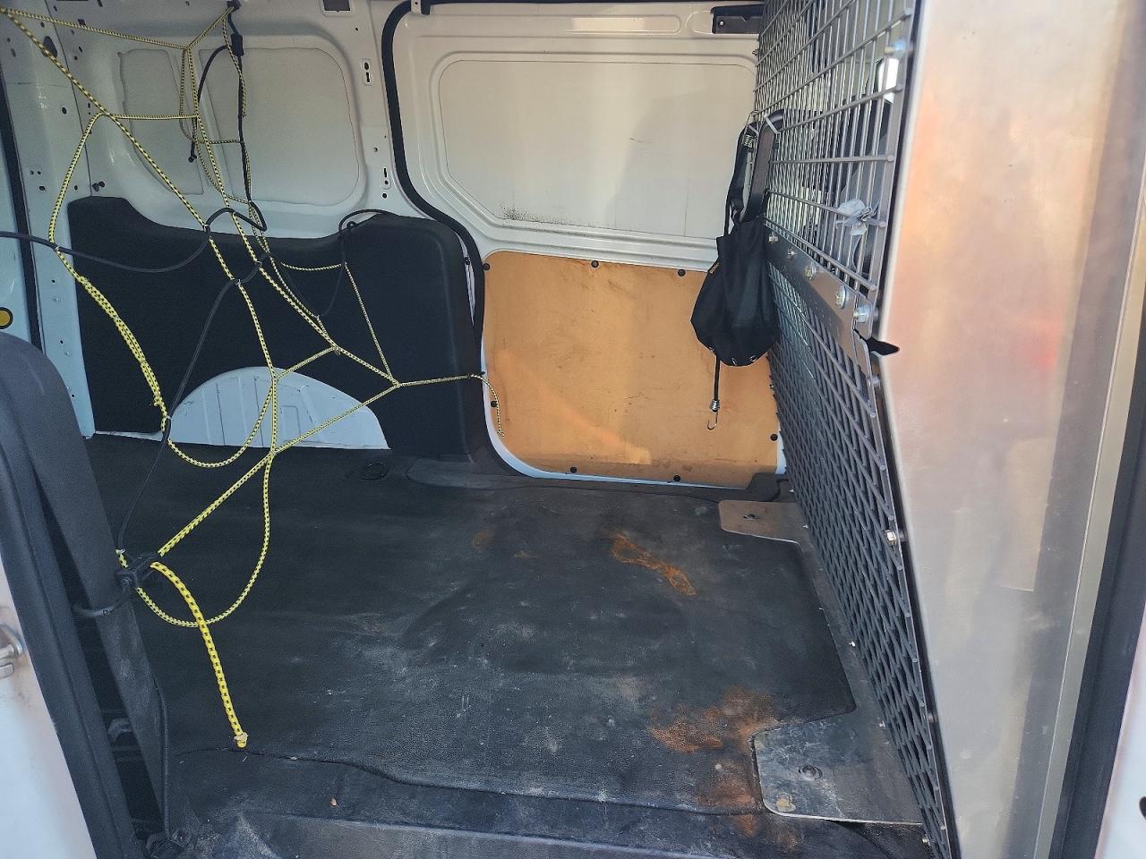 2014 Ford Transit Connect Xl Белый vin: NM0LS7E71E1170663