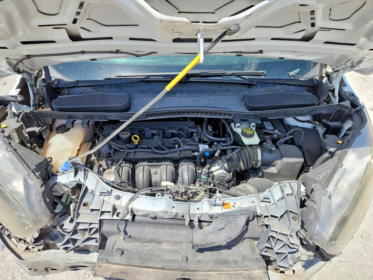 2015 Ford Transit Connect Xl Белый vin: NM0LS7E72F1181639