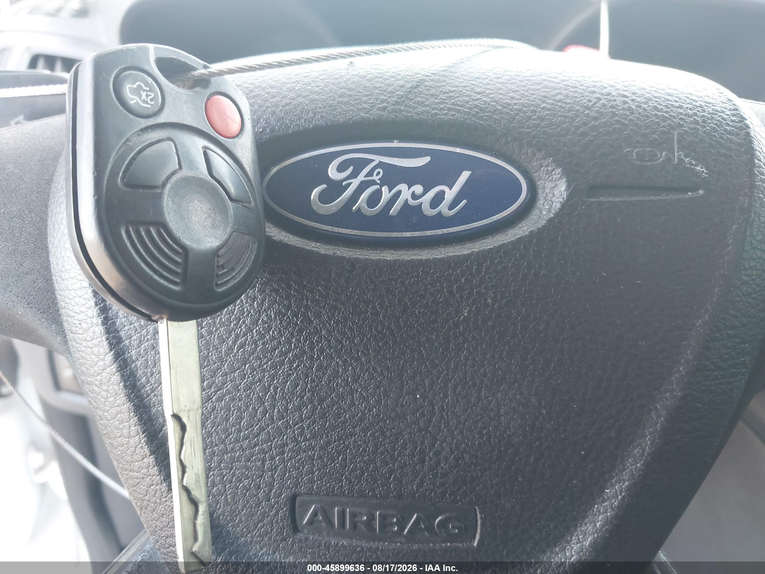 2015 Ford Transit Connect Xl White vin: NM0LS7E74F1177804